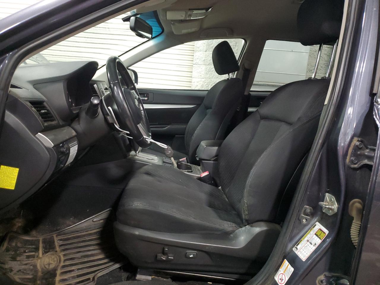 2010 Subaru Outback - Image 7