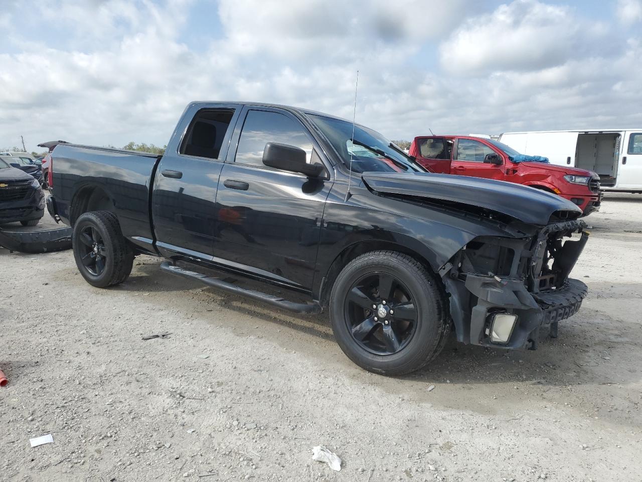 2014 RAM 1500 - Image 4