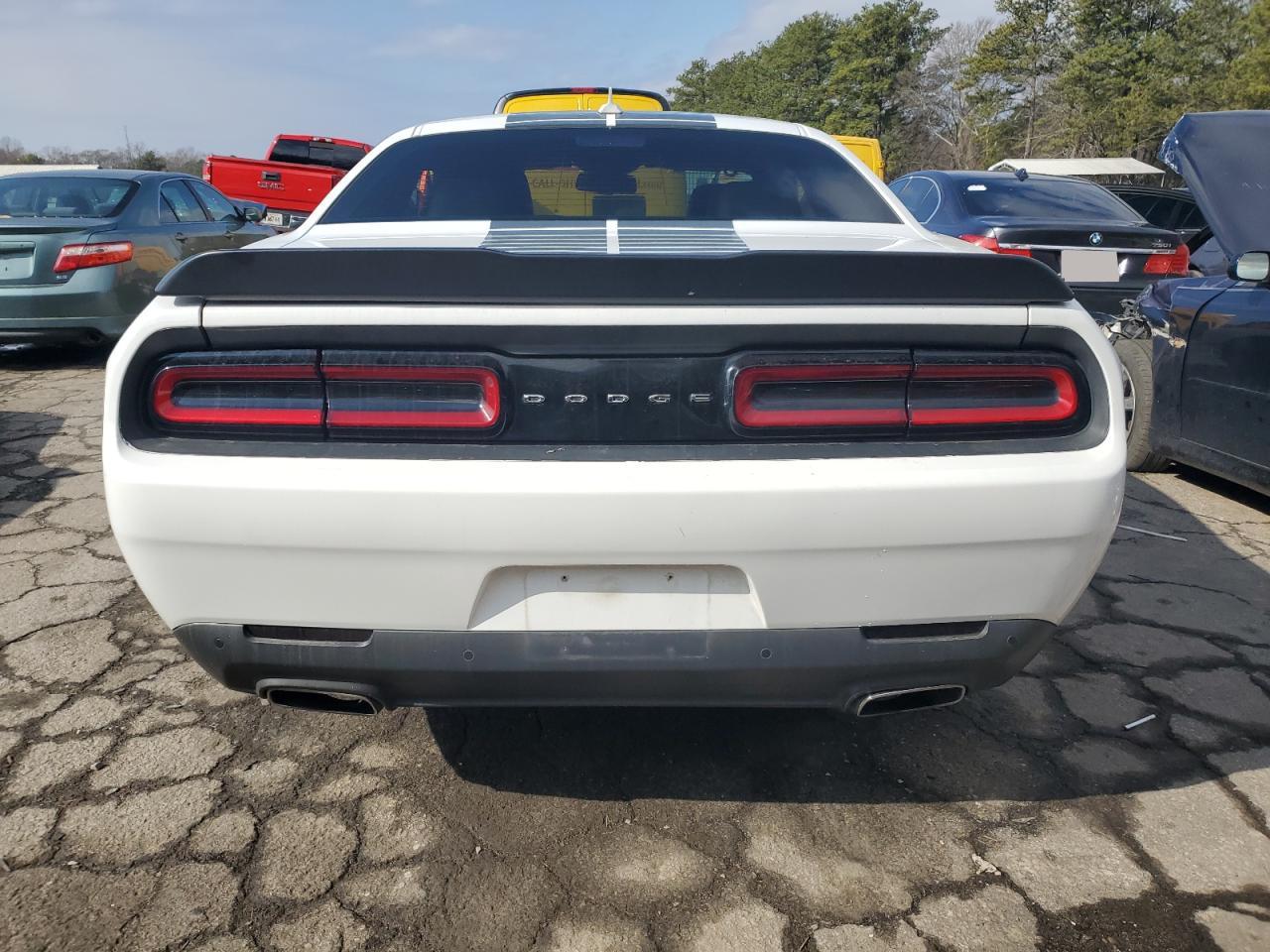 2016 Dodge Challenger - Image 6