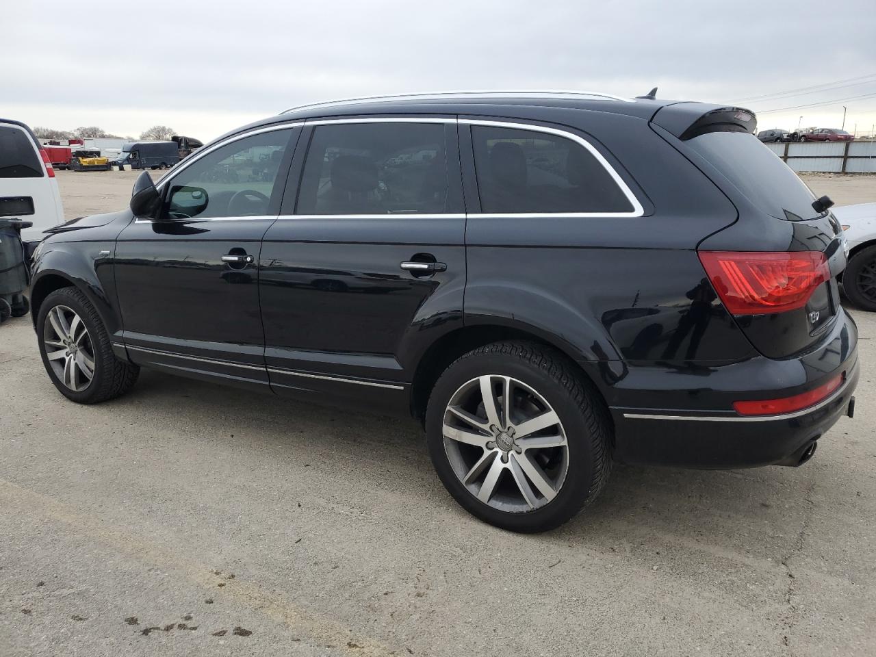 2015 Audi Q7 - Image 2