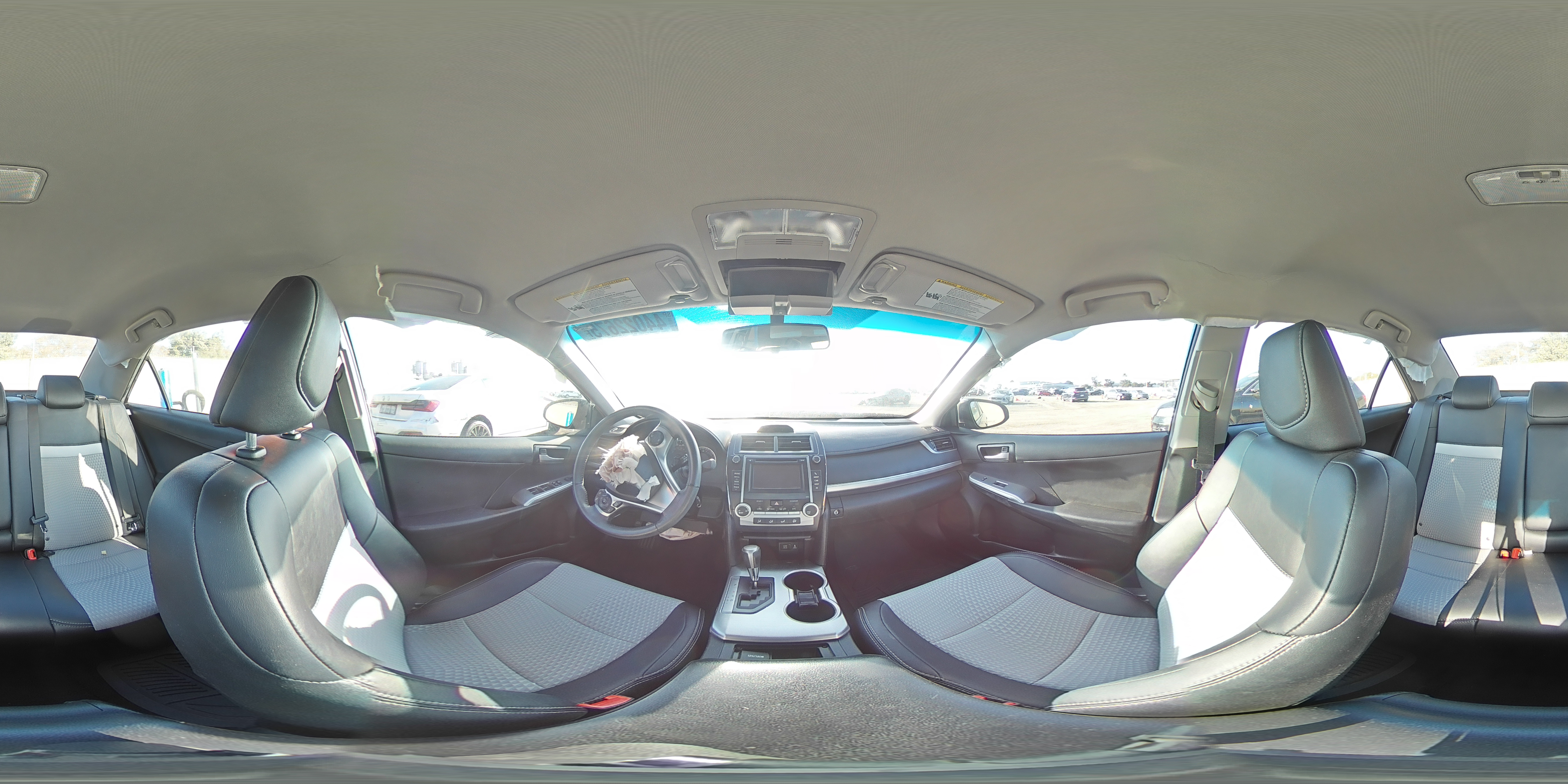 2013 Toyota Camry - Image 13