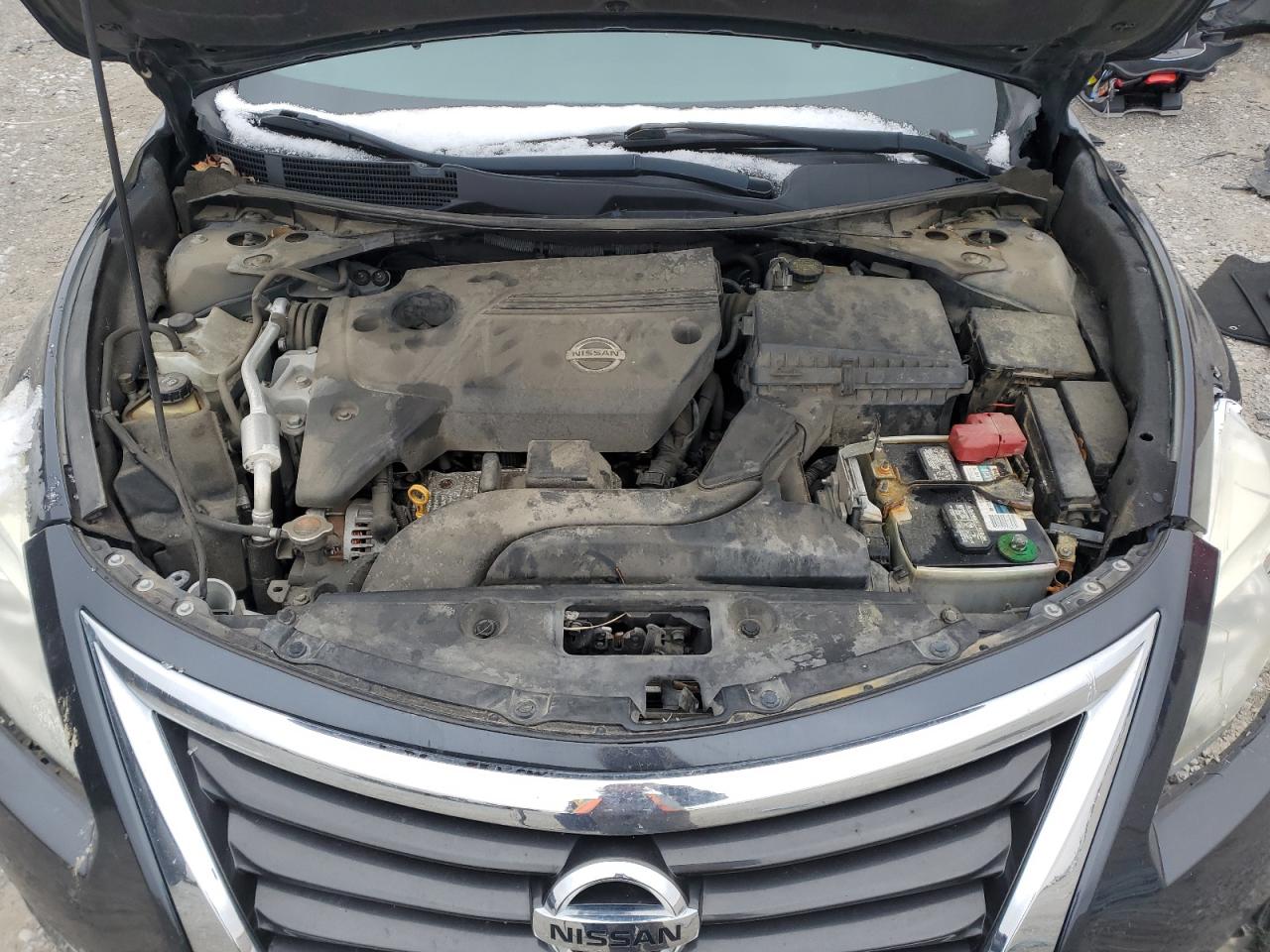 2015 Nissan Altima - Image 12