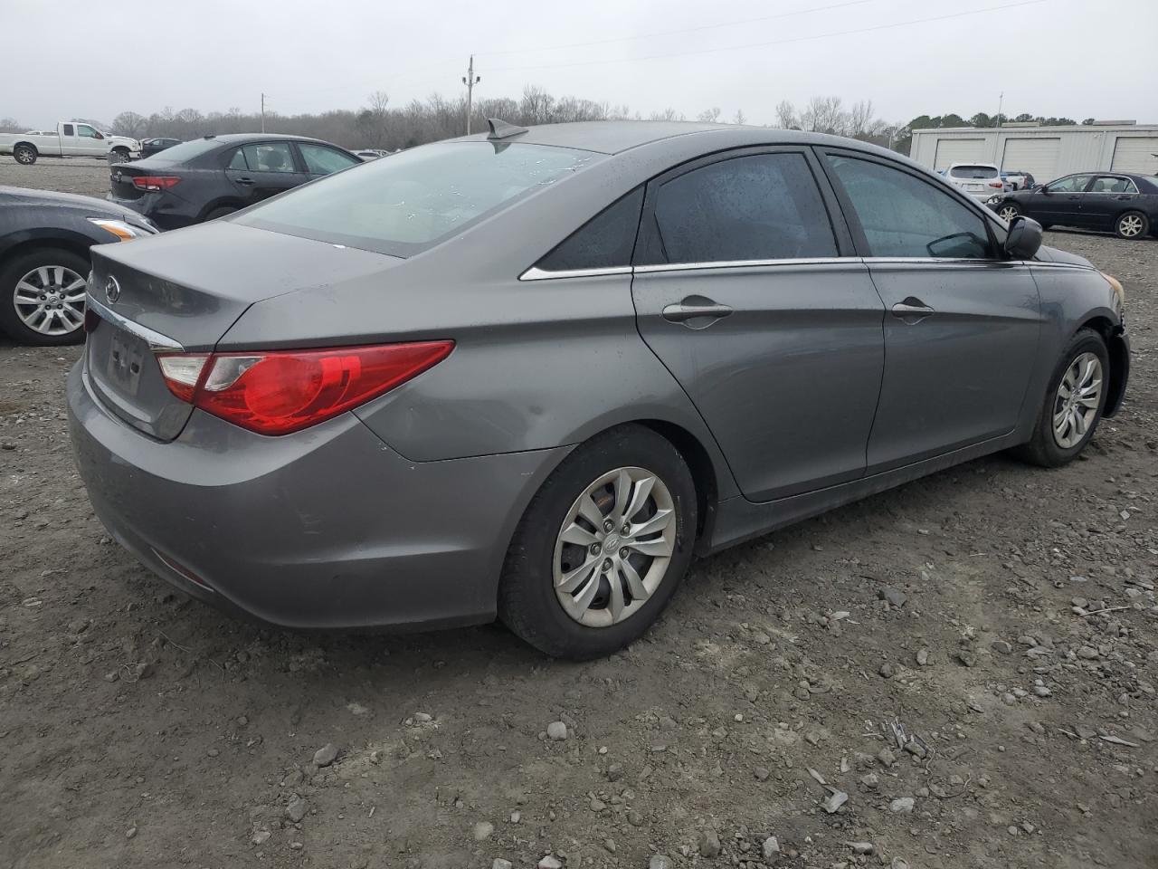 2013 Hyundai Sonata - Image 3