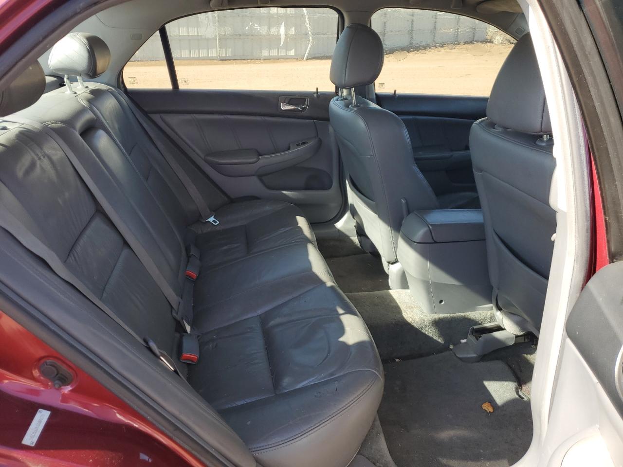 2005 Honda Accord - Image 10