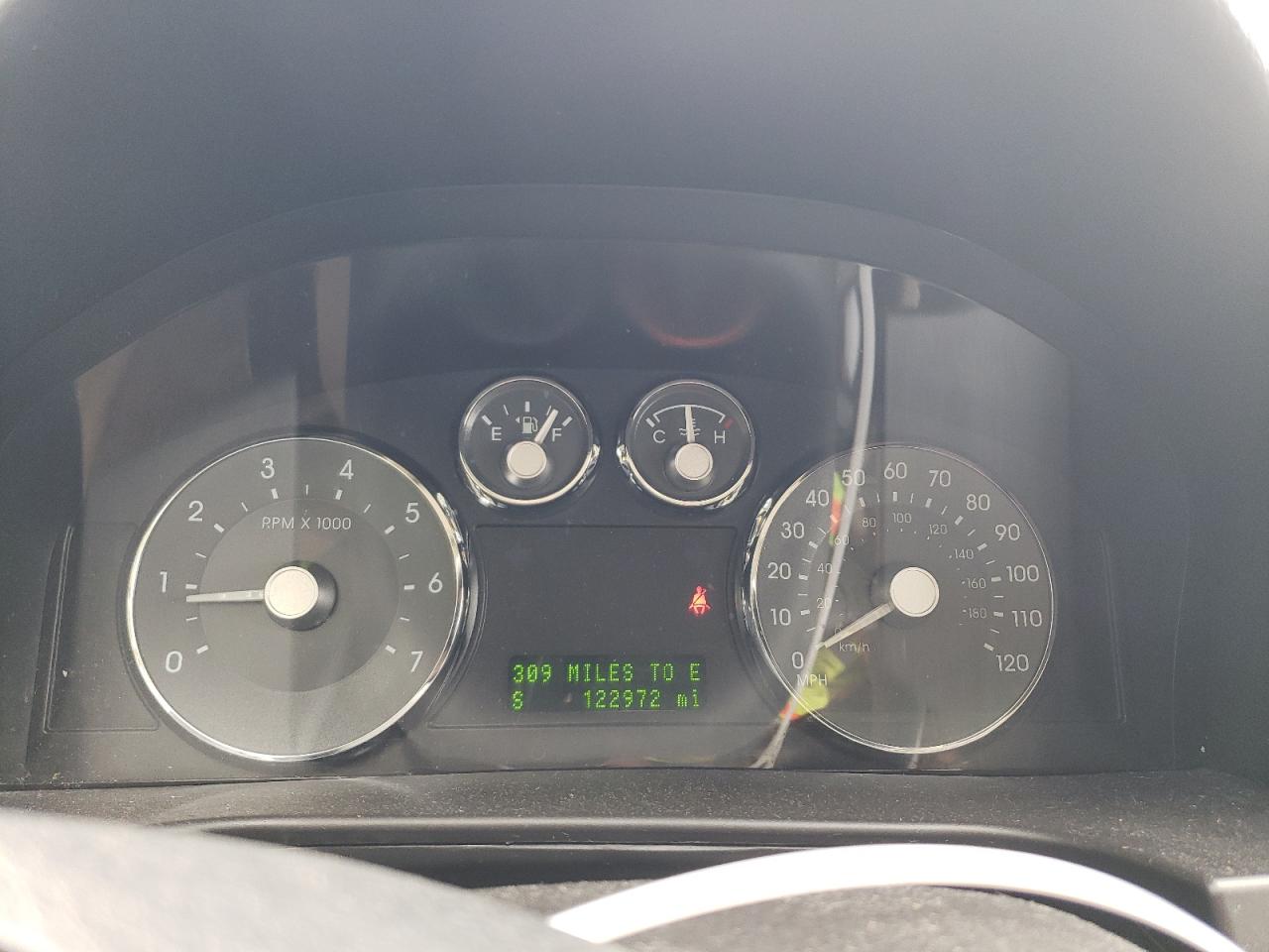 2009 Mercury Milan - Image 9