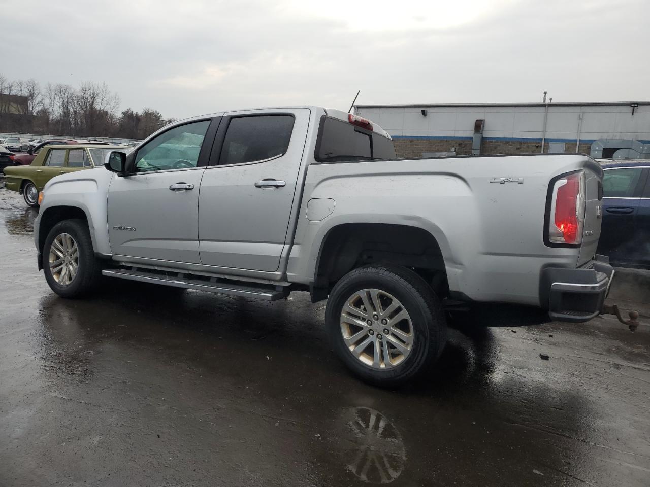 2015 GMC Canyon - Image 2