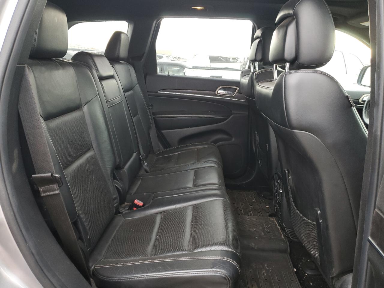 2014 Jeep Grand Cherokee - Image 11