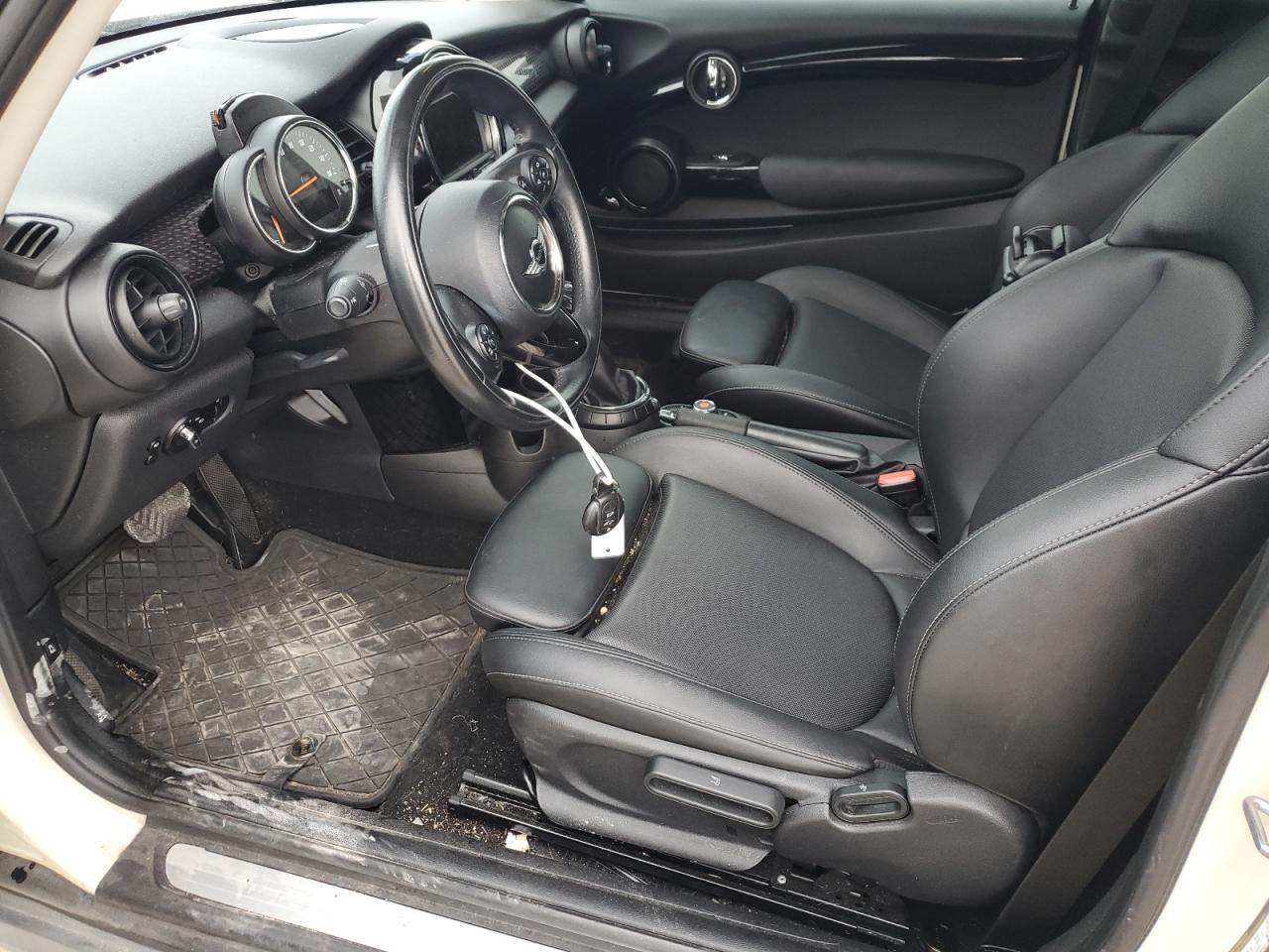 2017 MINI Cooper - Image 7