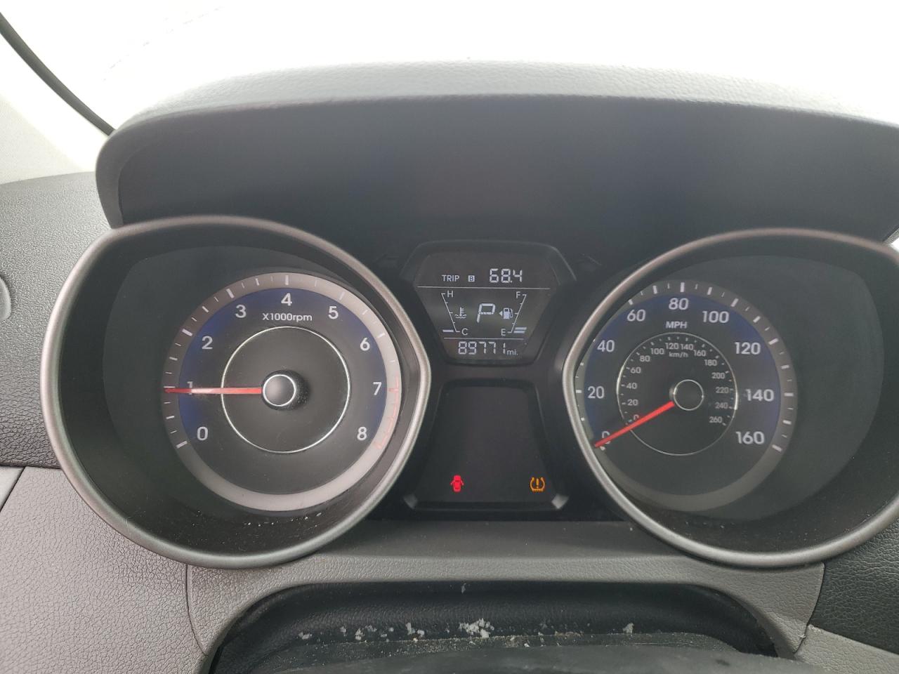 2015 Hyundai Elantra - Image 9