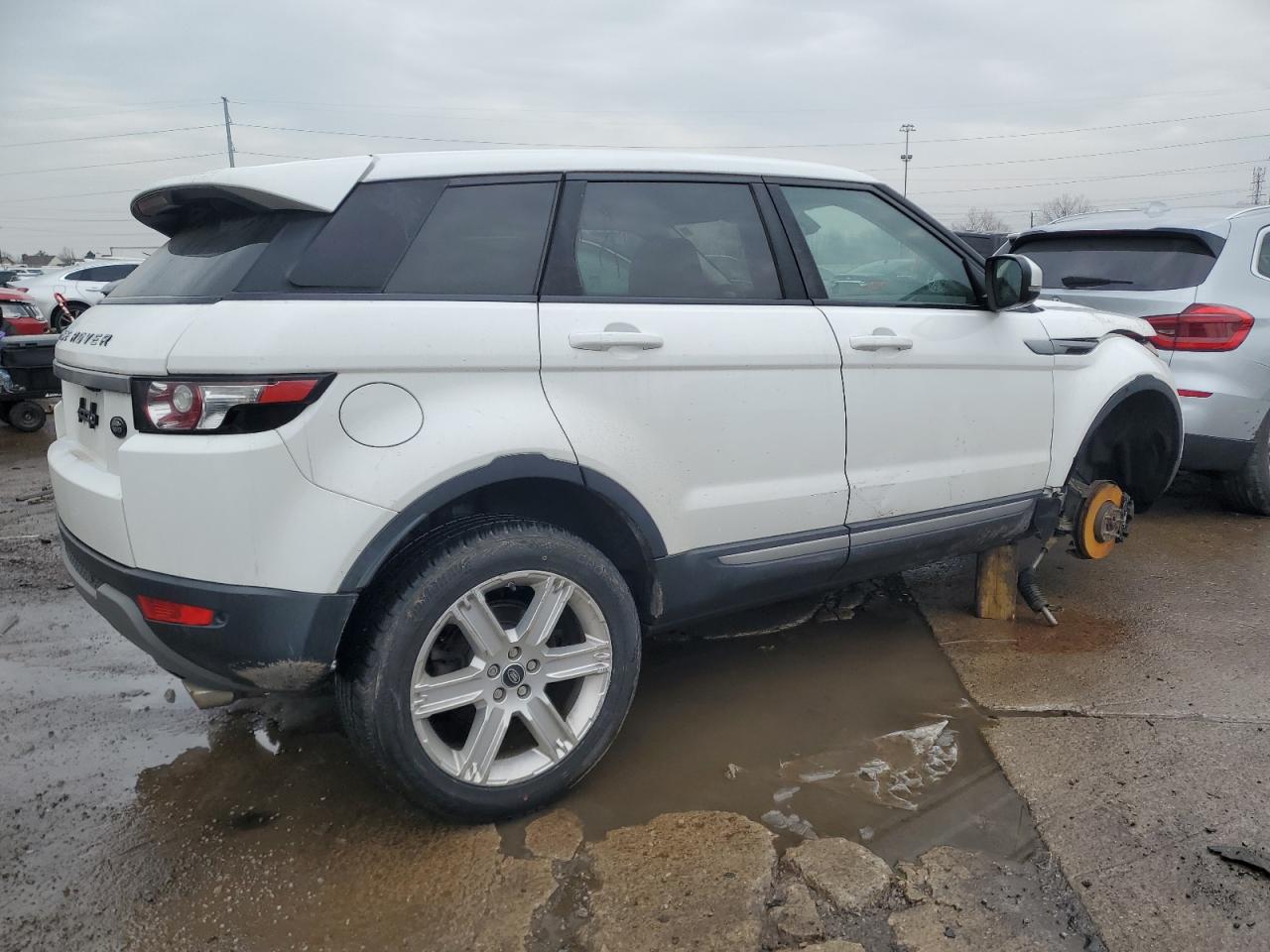 2013 Land Rover Range Rover - Image 3
