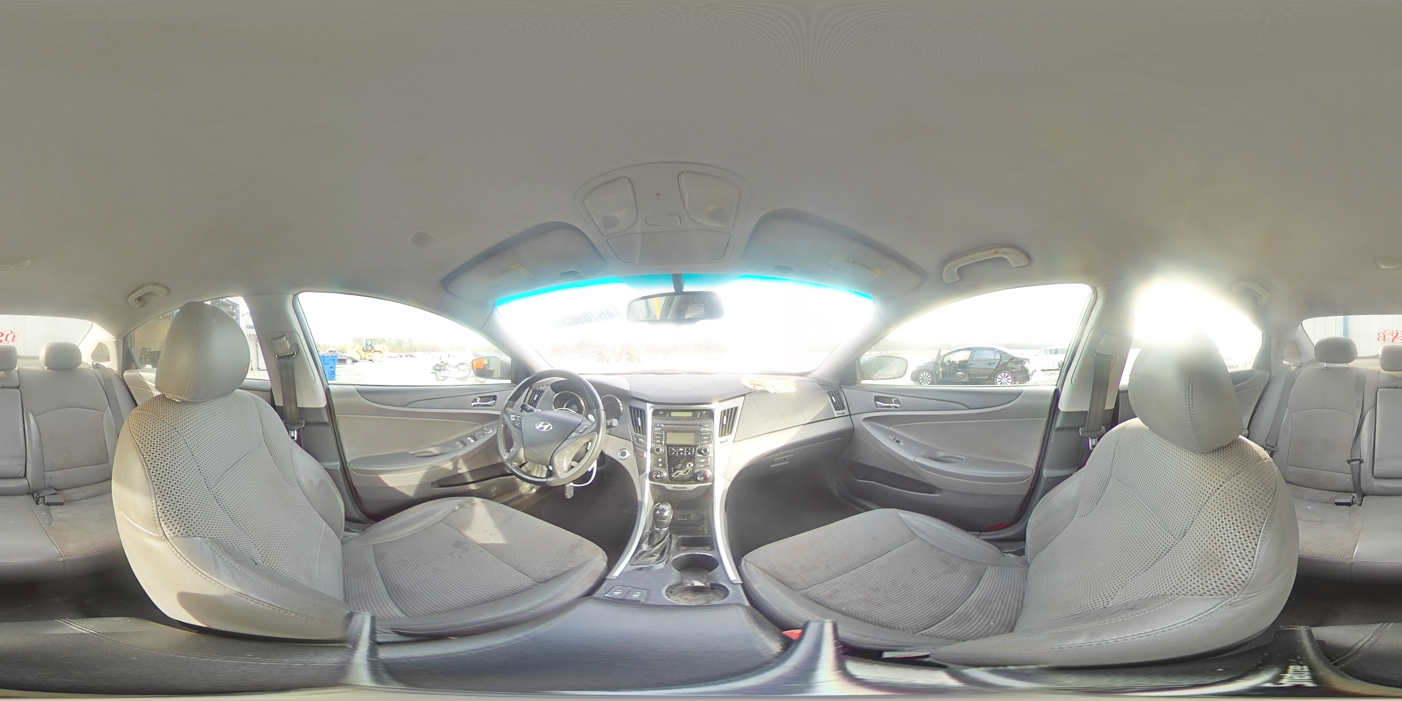 2013 Hyundai Sonata - Image 13