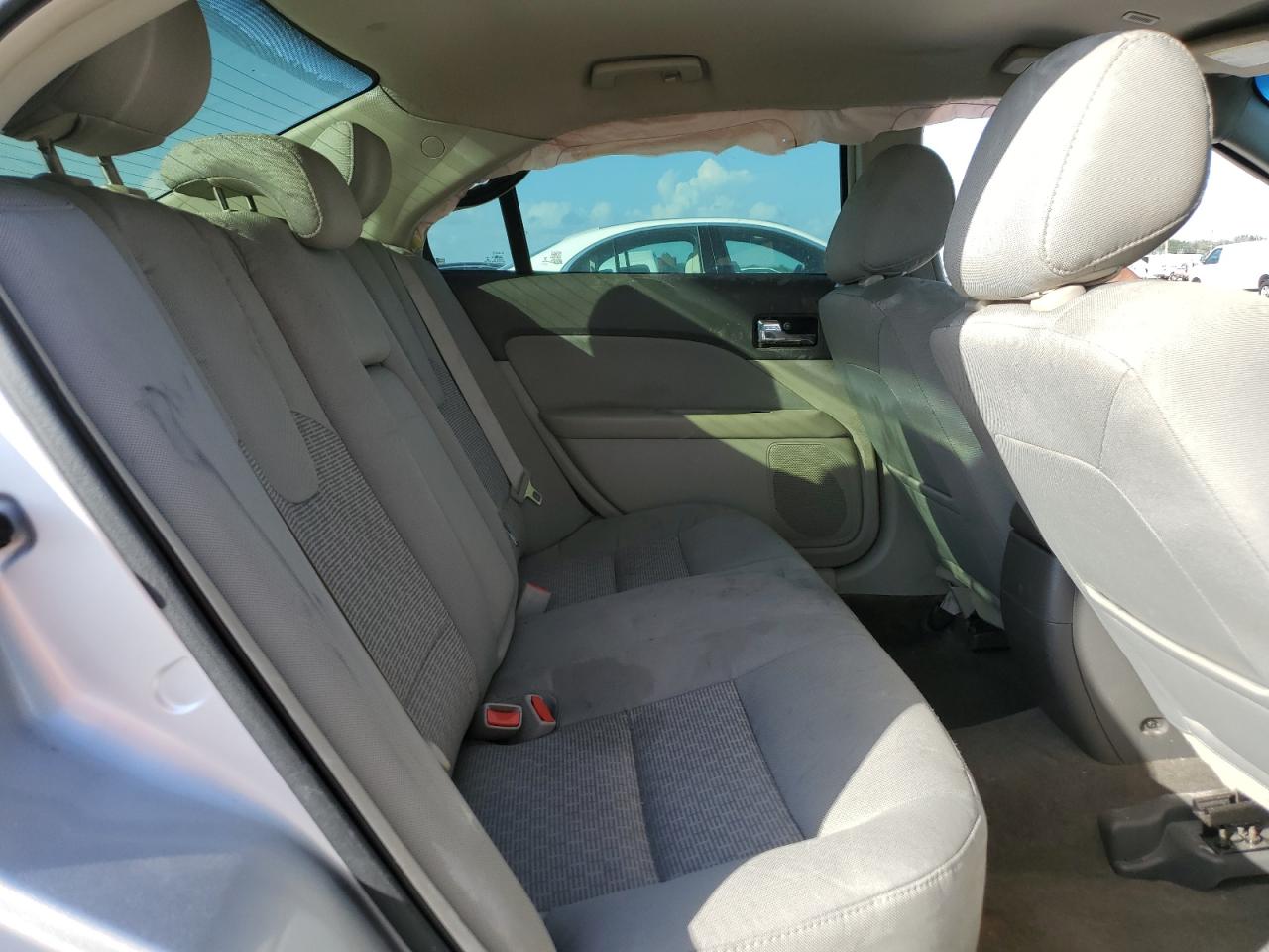 2012 Ford Fusion - Image 10