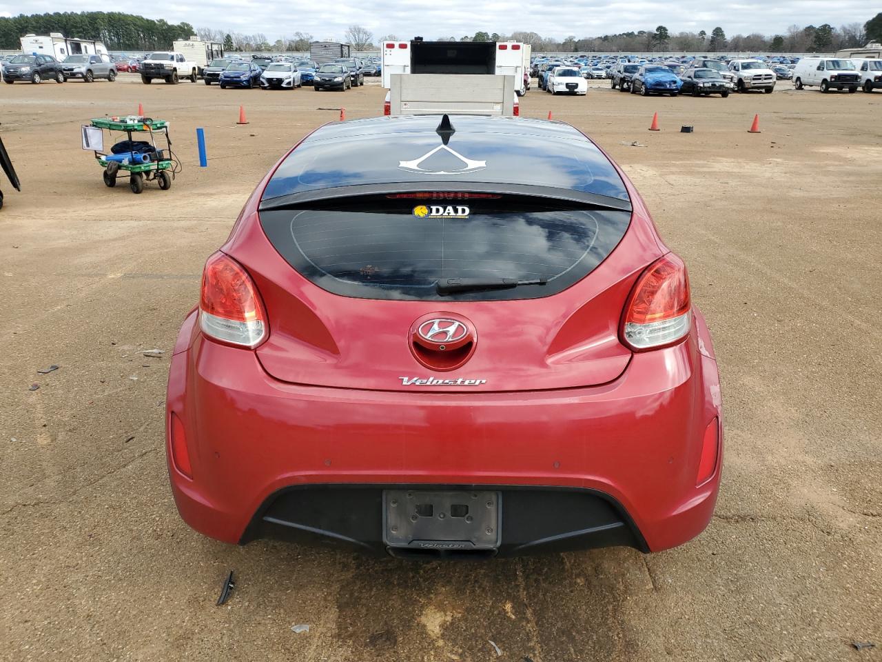 2013 Hyundai Veloster - Image 6