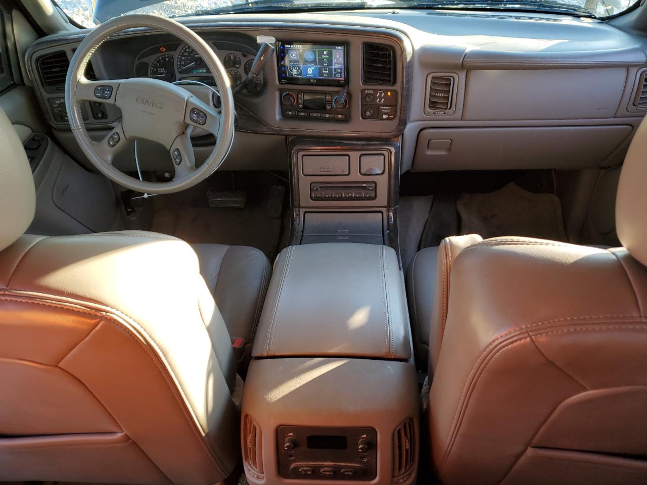2004 GMC Sierra - Image 8