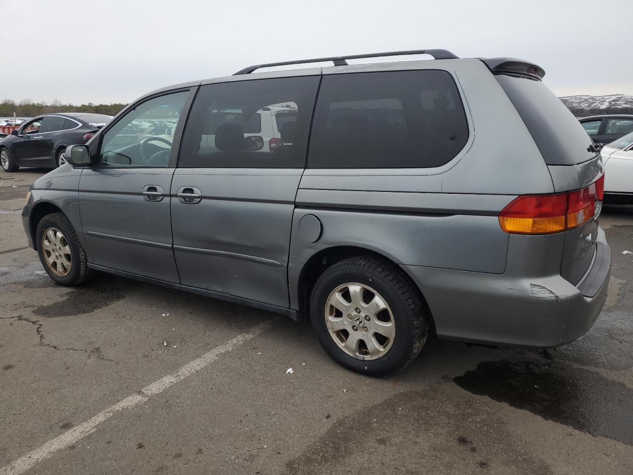 2002 Honda Odyssey - Image 2