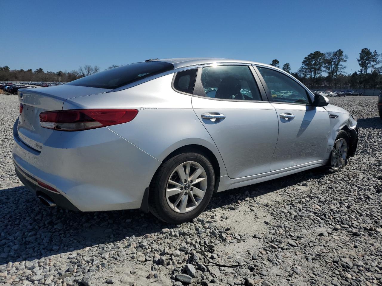 2017 Kia Optima - Image 3
