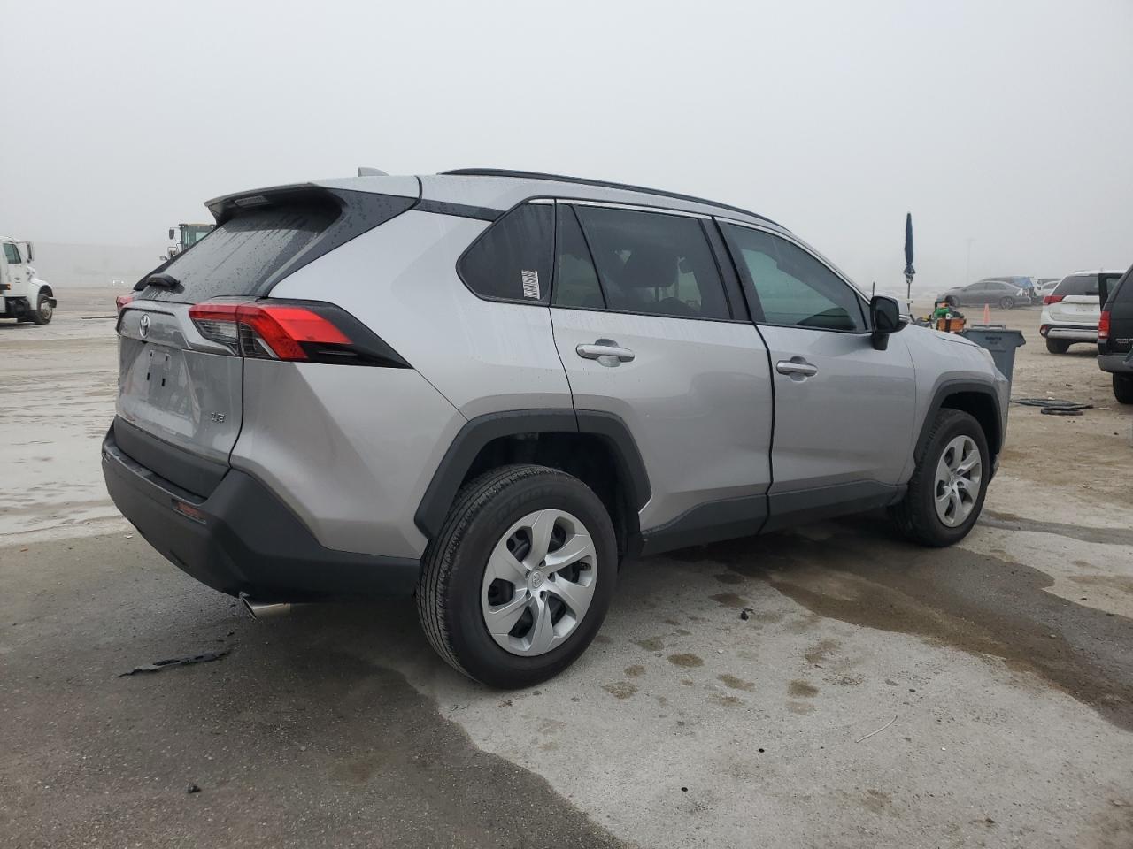 2021 Toyota RAV 4 - Image 3