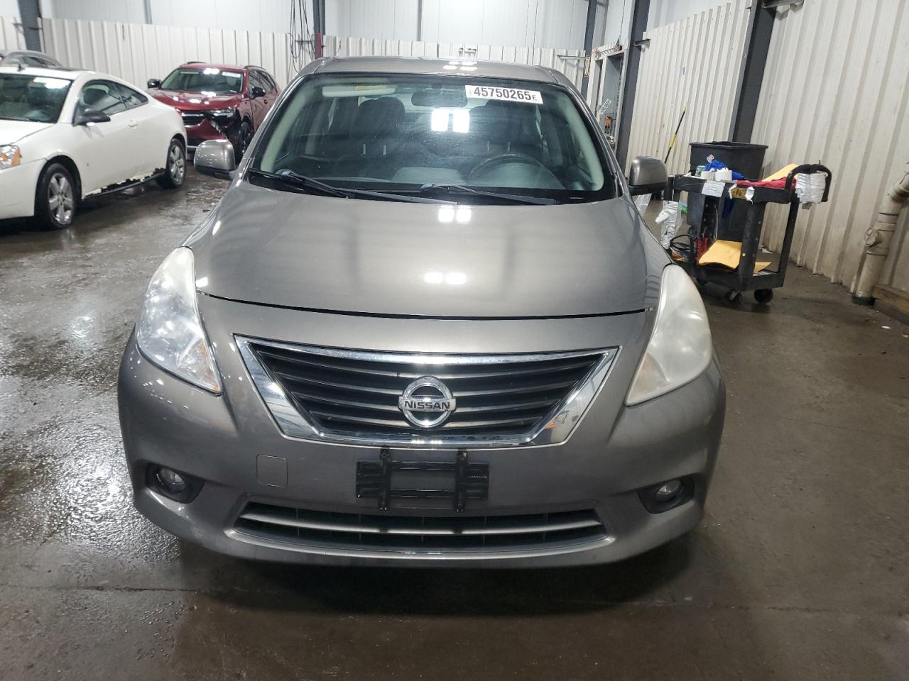 2012 Nissan Versa - Image 5