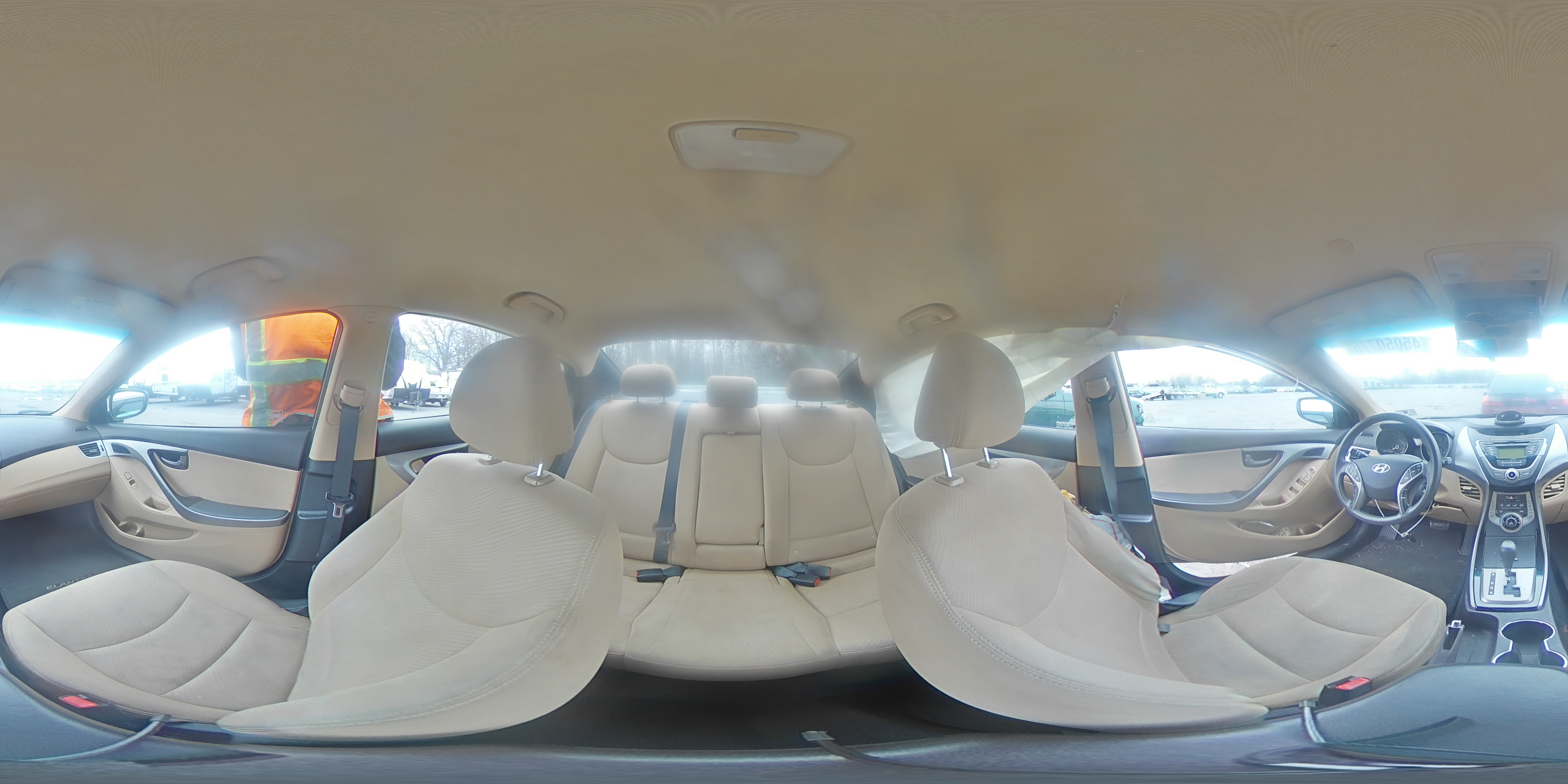2013 Hyundai Elantra - Image 12