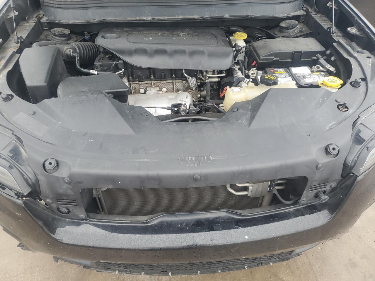 2019 Jeep Grand Cherokee - Image 12