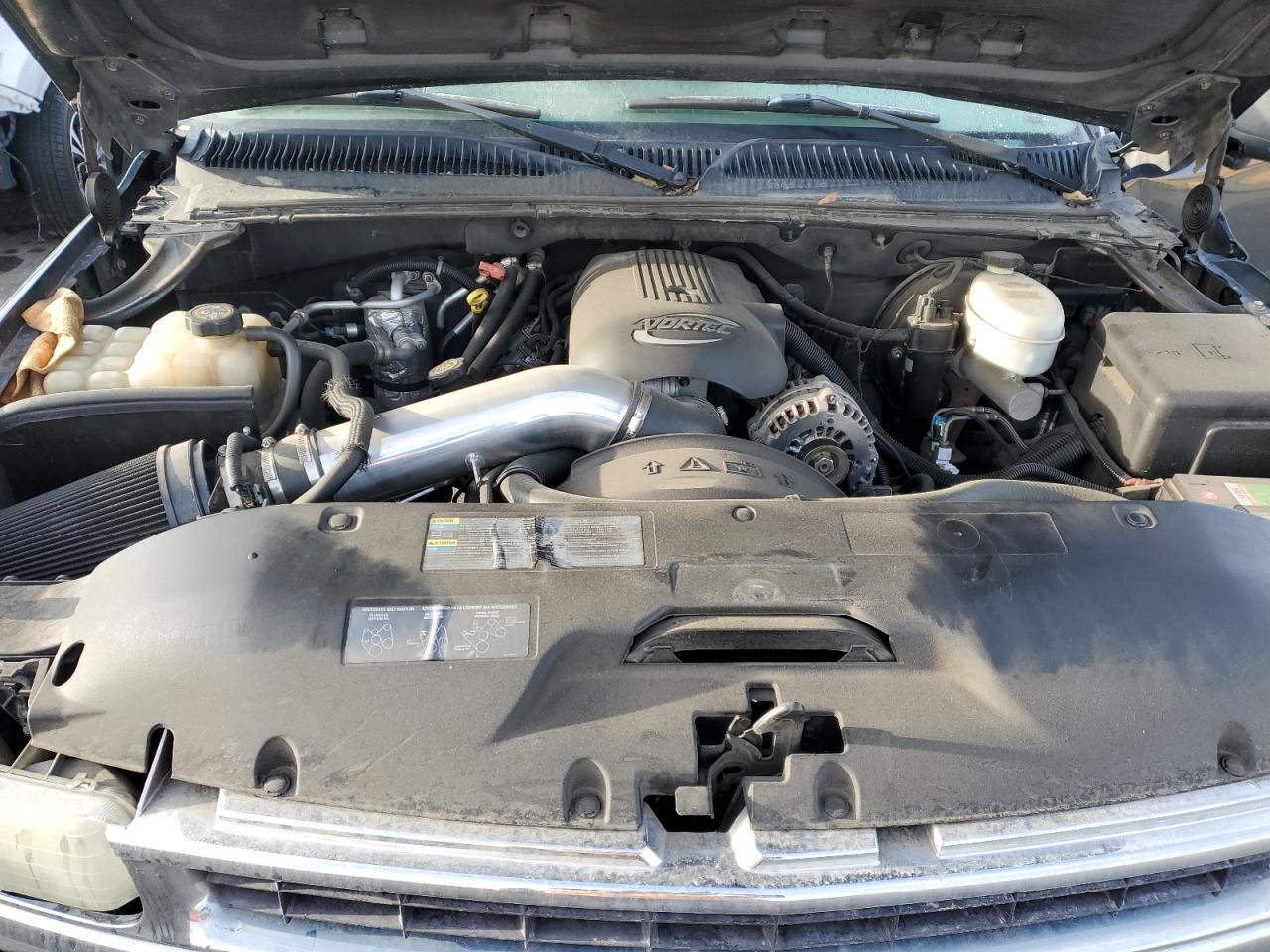 2003 Chevrolet Tahoe - Image 11