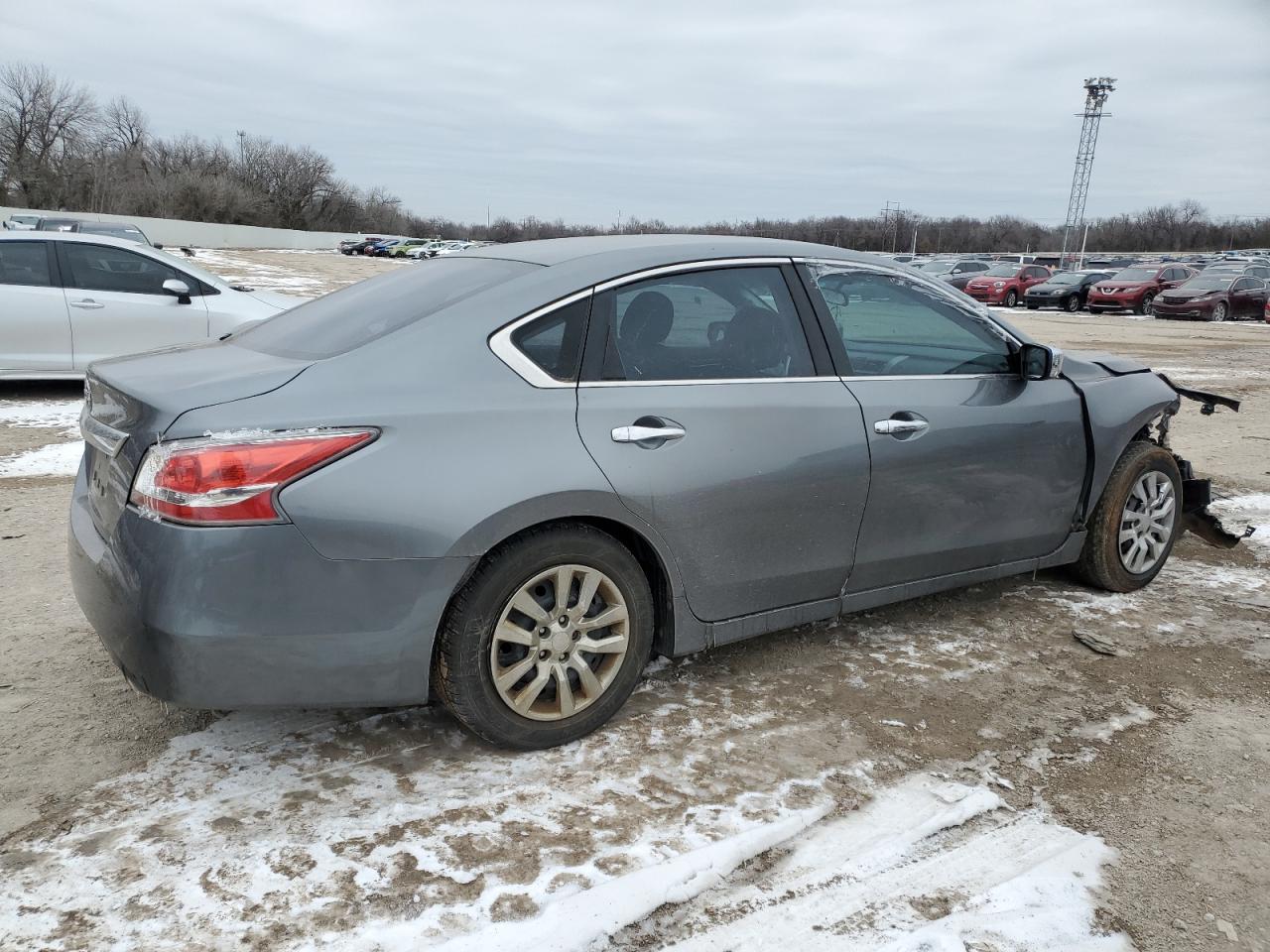 2015 Nissan Altima - Image 3