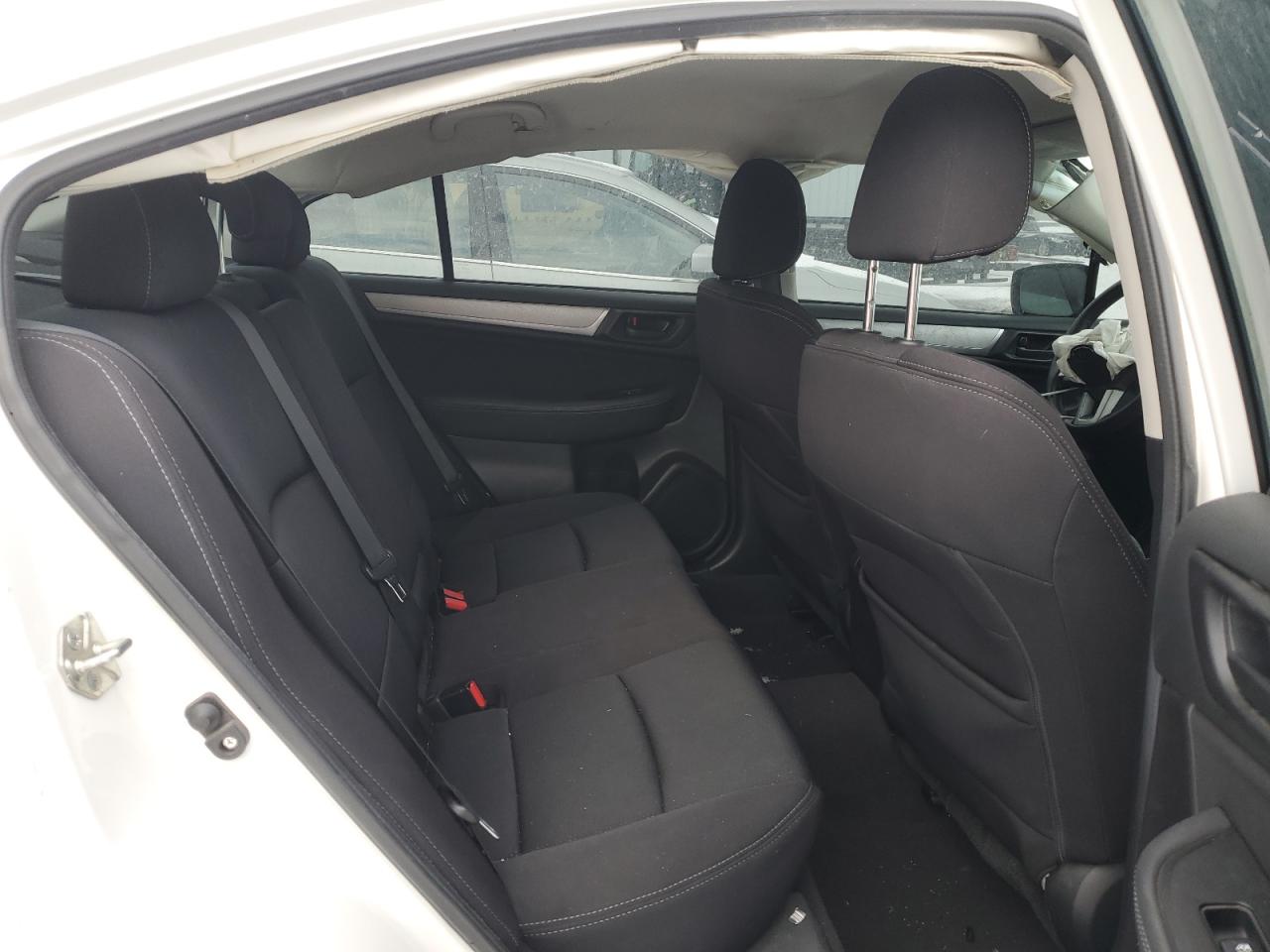 2016 Subaru Legacy - Image 10