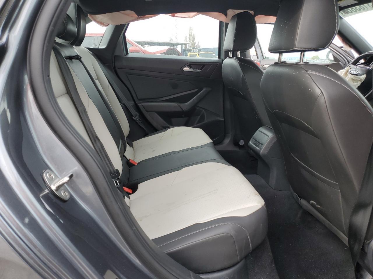 2021 Volkswagen Jetta - Image 10