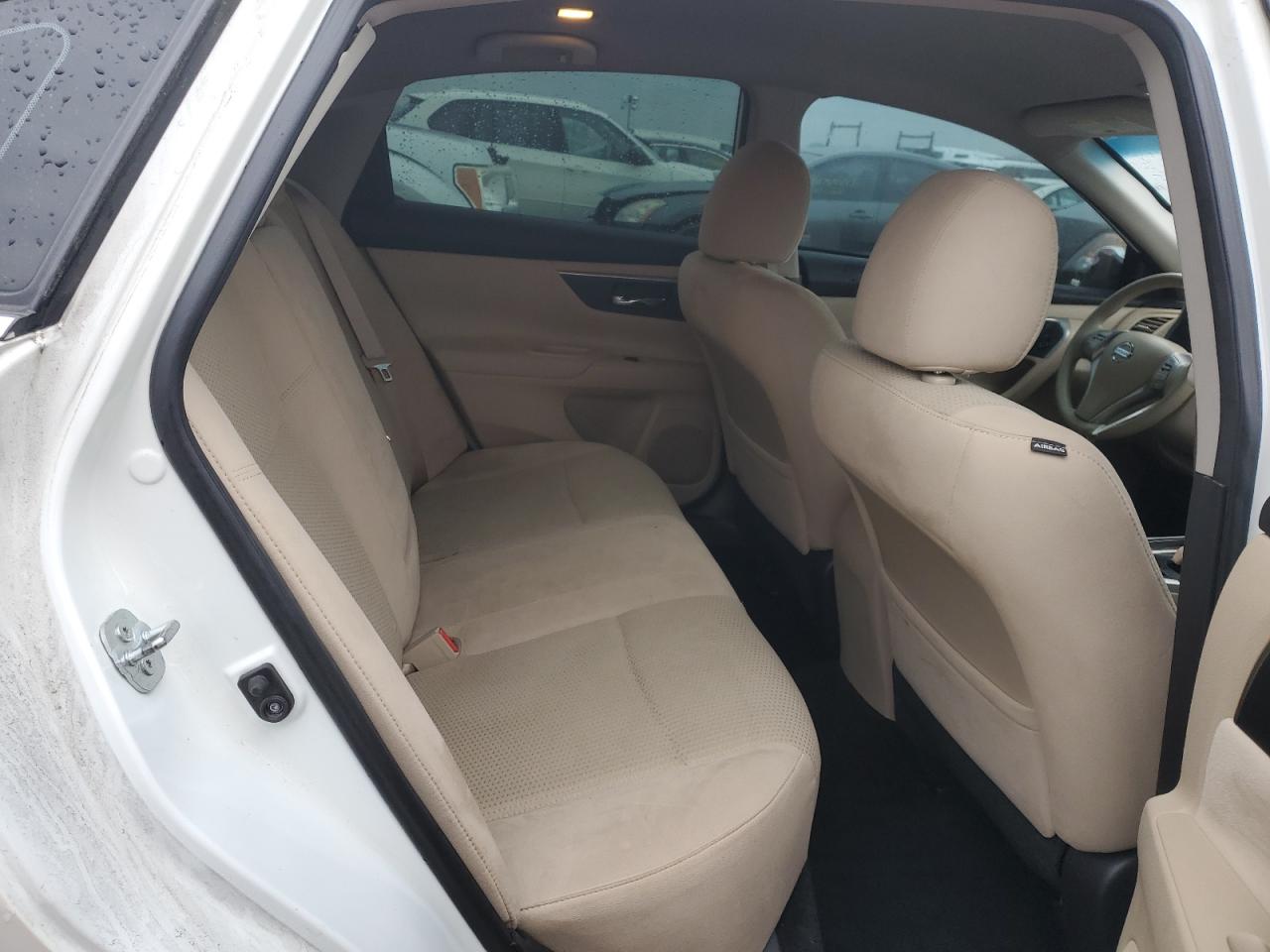 2015 Nissan Altima - Image 10