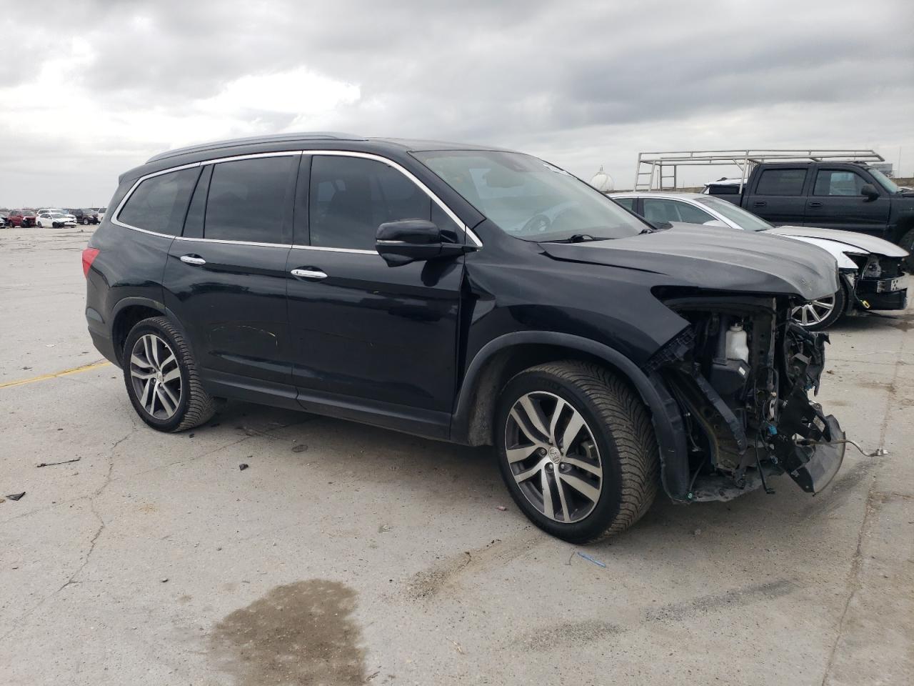 2018 Honda Pilot - Image 4