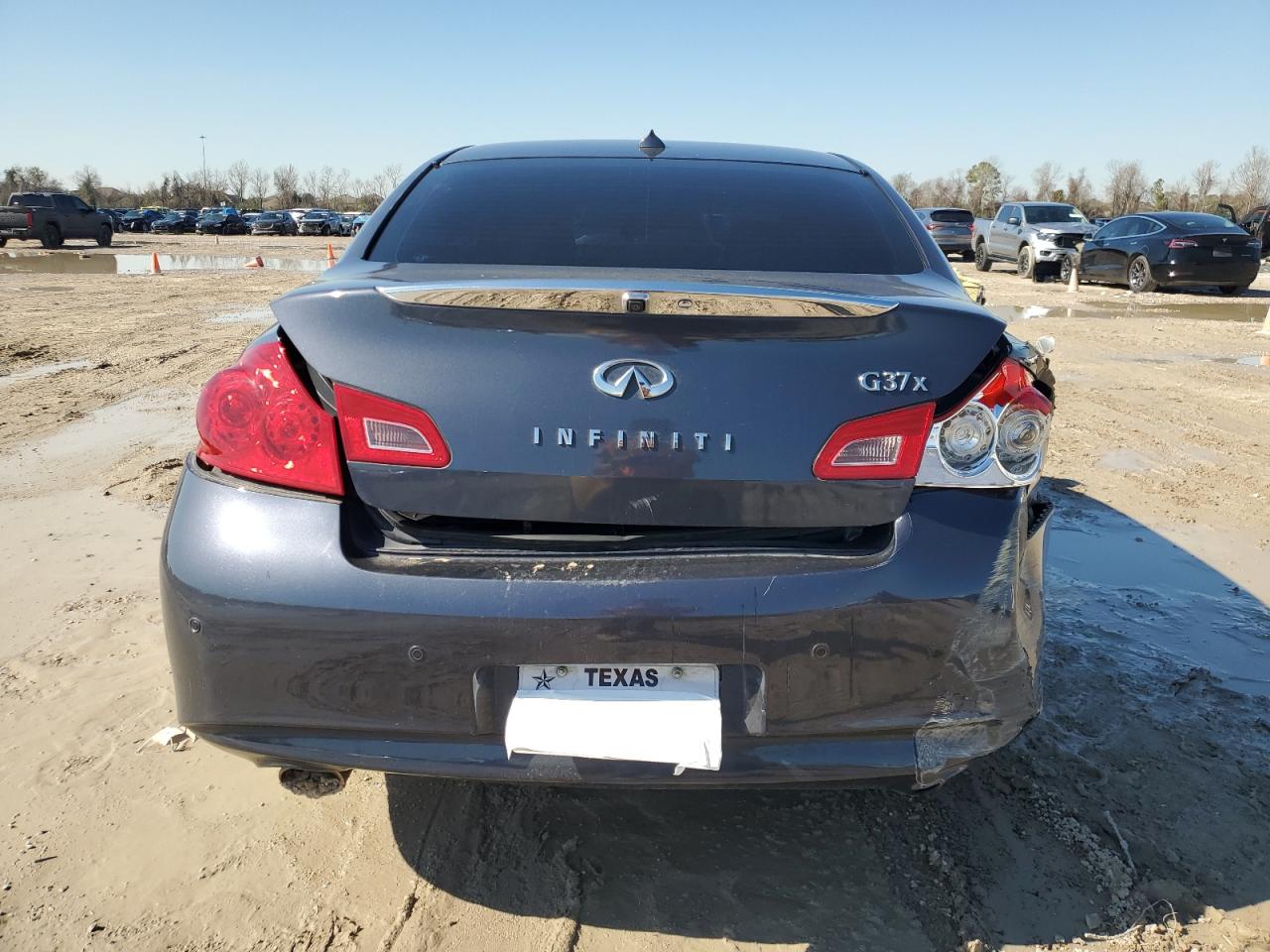 2012 Infiniti G - Image 6