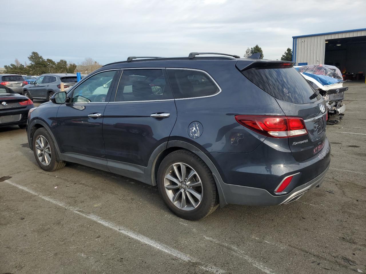 2017 Hyundai Santa Fe - Image 2