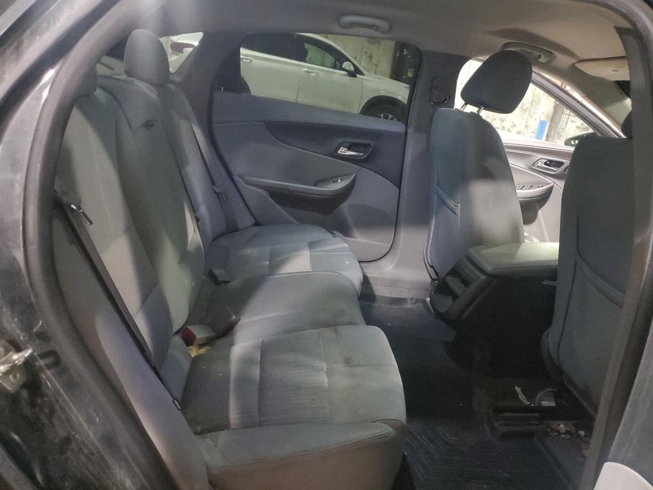 2015 Chevrolet Impala - Image 10