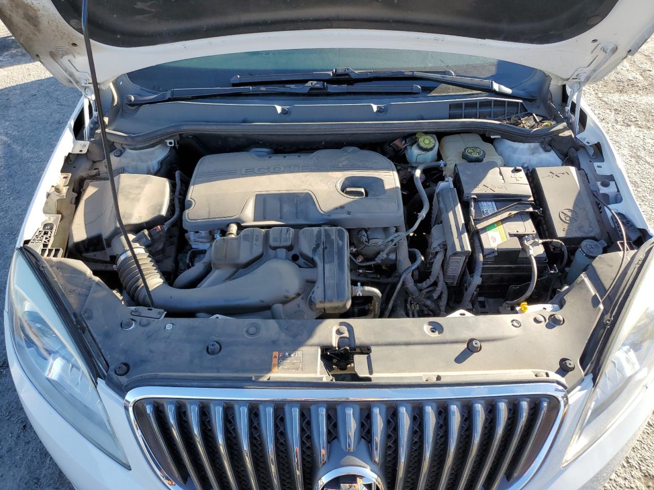 2015 Buick Verano - Image 11