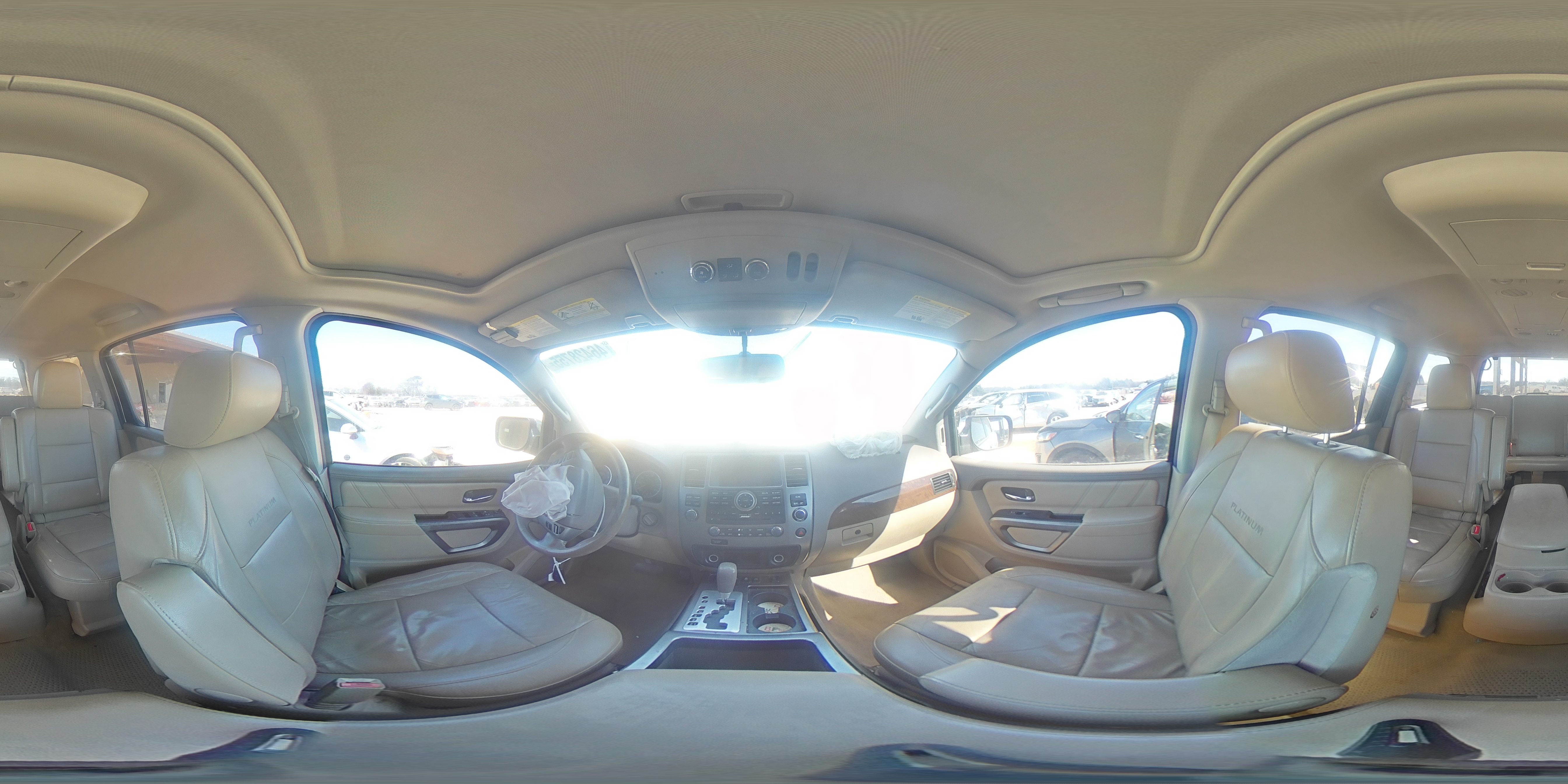 2015 Nissan Armada - Image 14