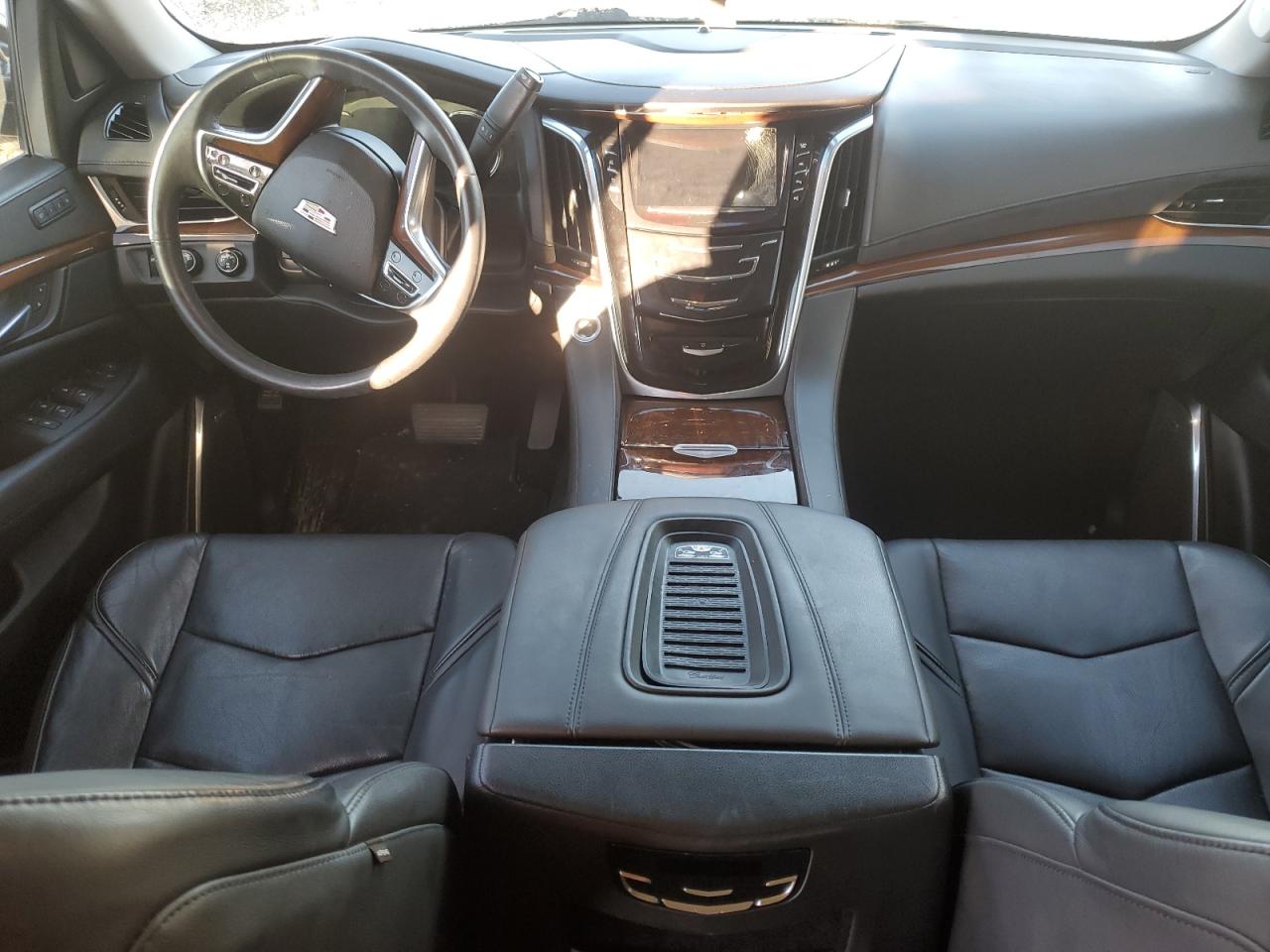 2018 Cadillac Escalade - Image 8