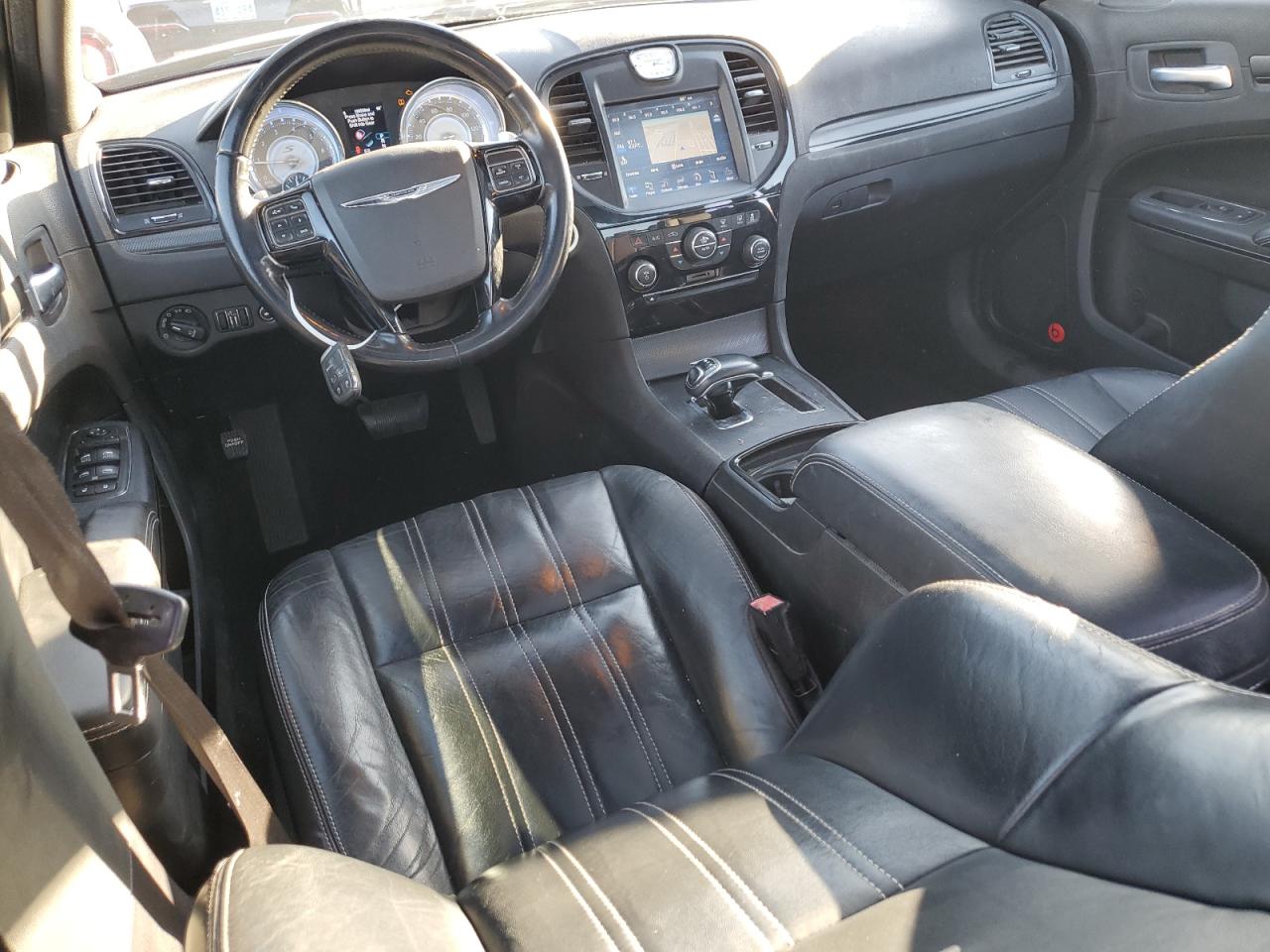 2013 Chrysler 300 - Image 8