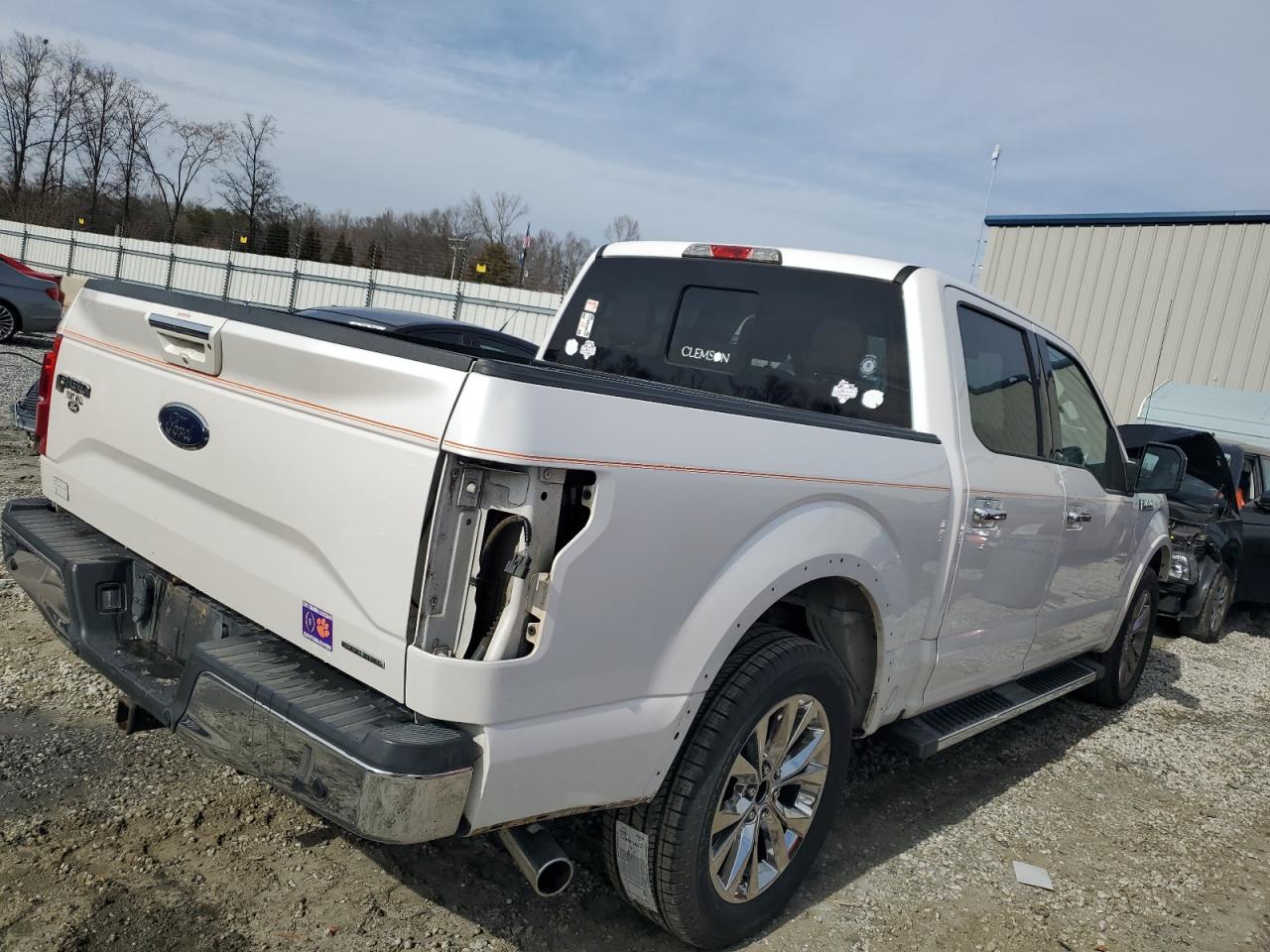 2015 Ford F-150 - Image 3