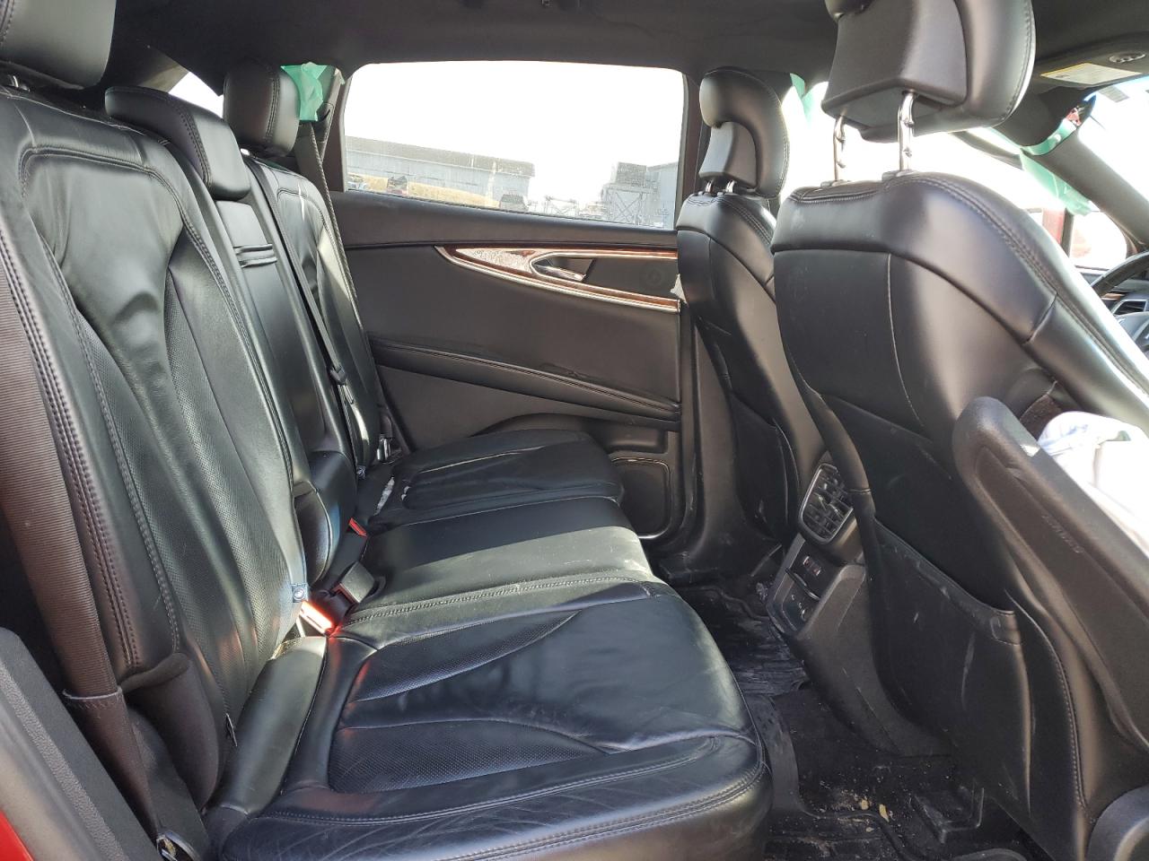 2016 Lincoln MKX - Image 10