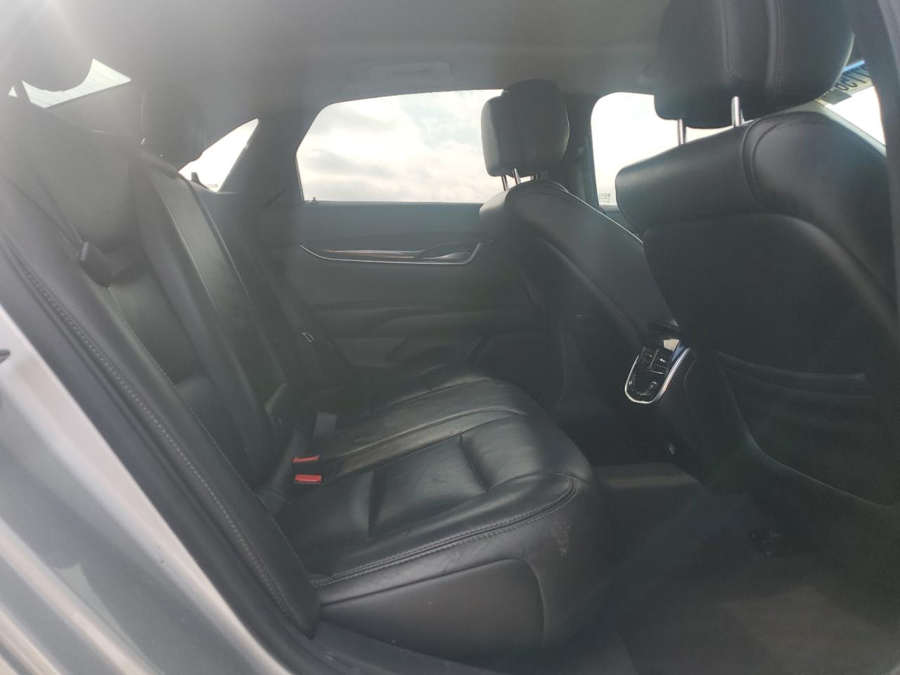 2014 Cadillac XTS - Image 10