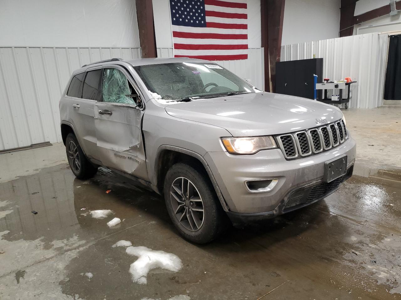 2019 Jeep Grand Cherokee - Image 4