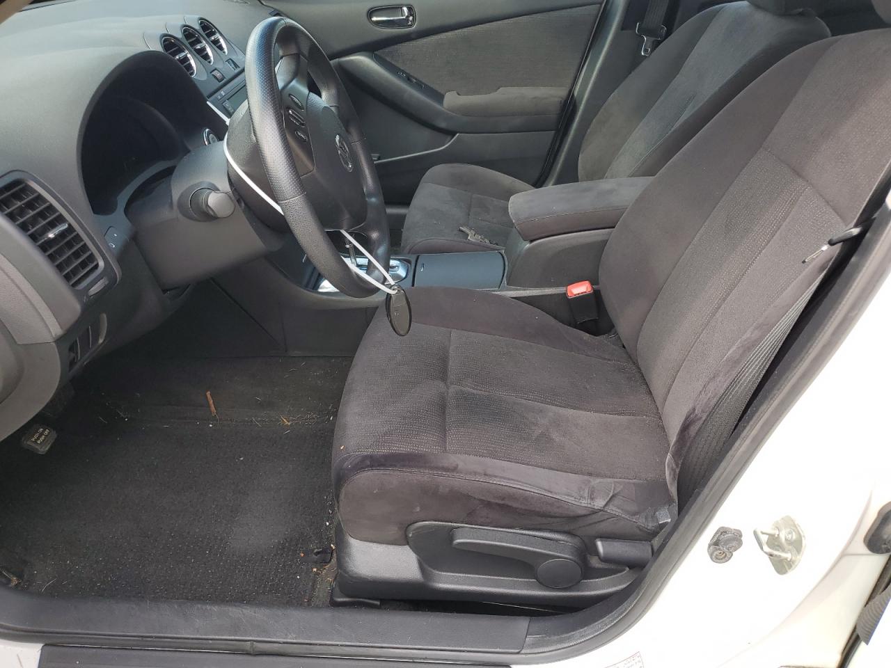 2011 Nissan Altima - Image 7