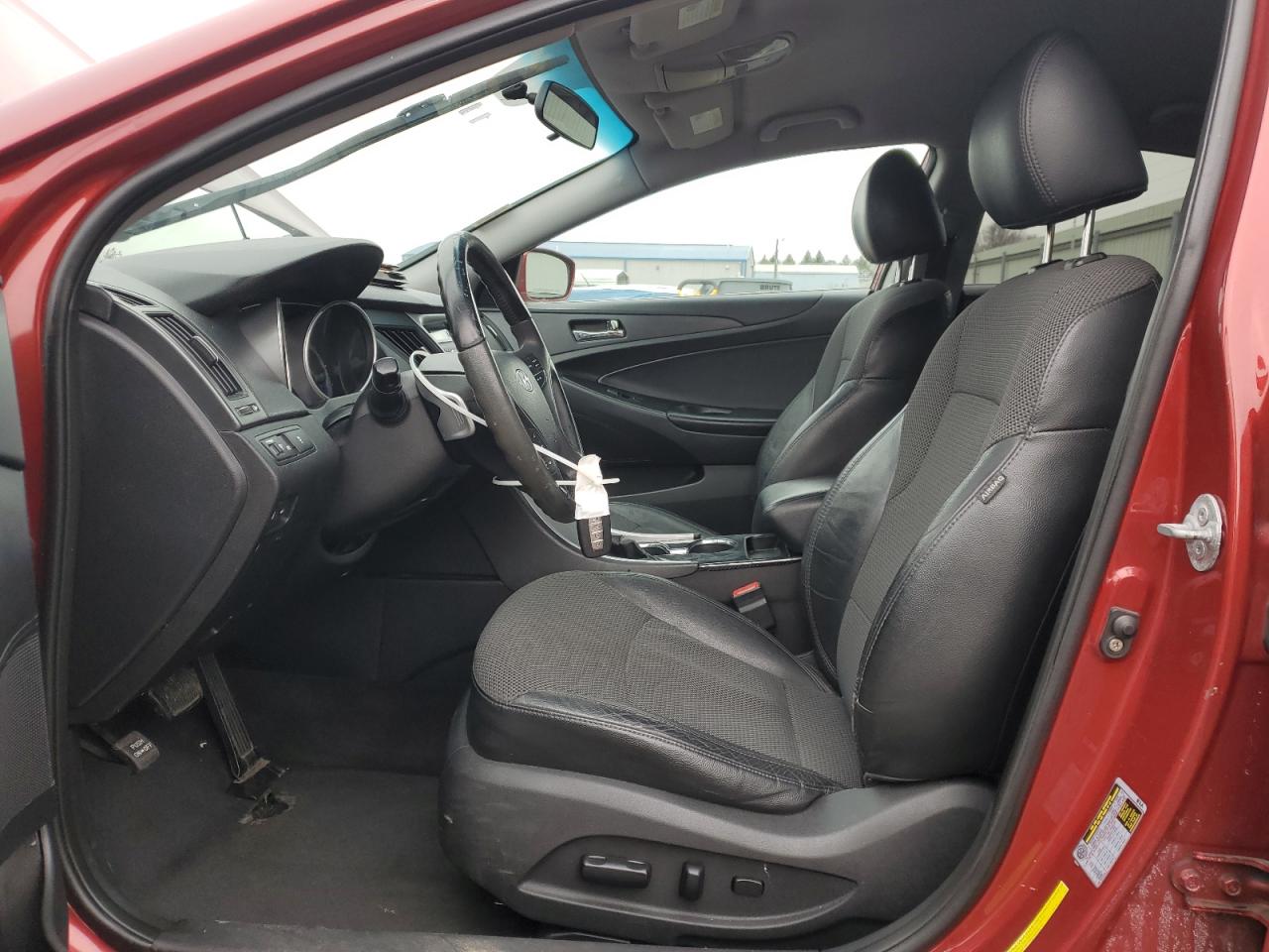 2011 Hyundai Sonata - Image 7