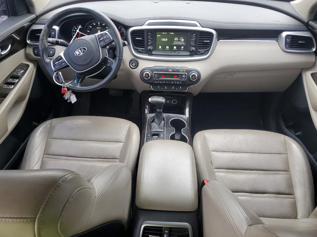 2020 Kia Sorento - Image 8