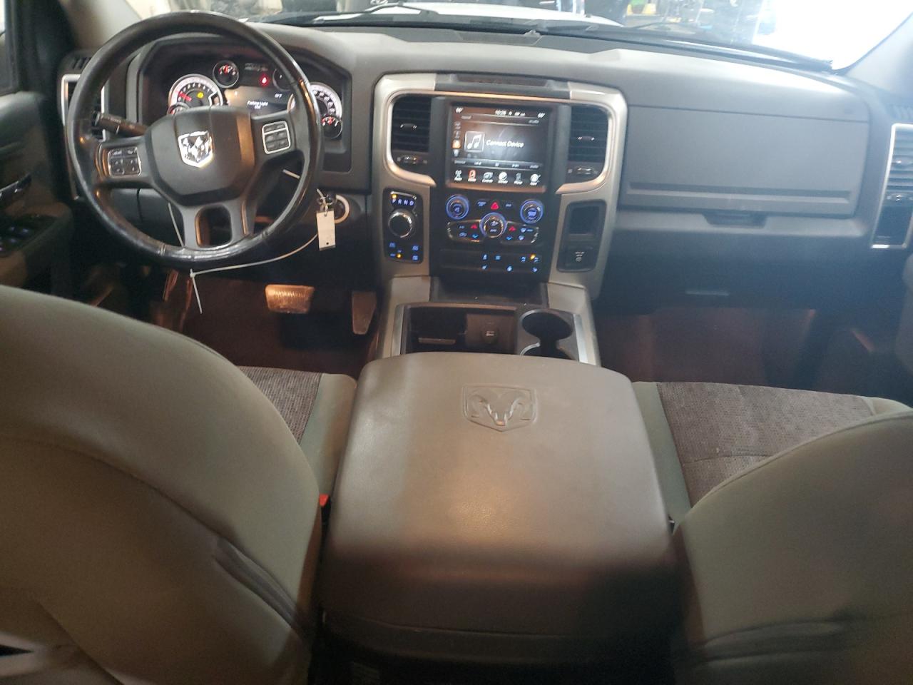 2015 RAM 1500 - Image 8