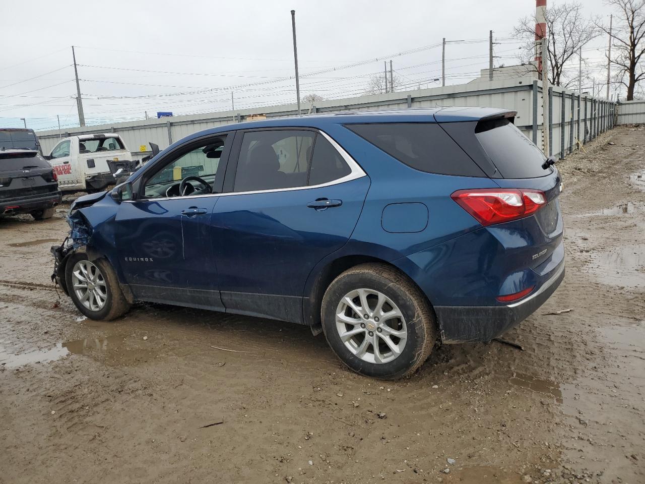 2019 Chevrolet Equinox - Image 2
