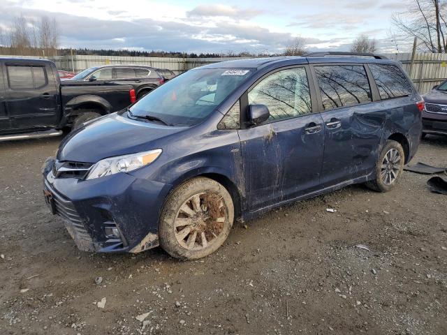 2020 Toyota Sienna Xle للبيع في Arlington، WA - Front End