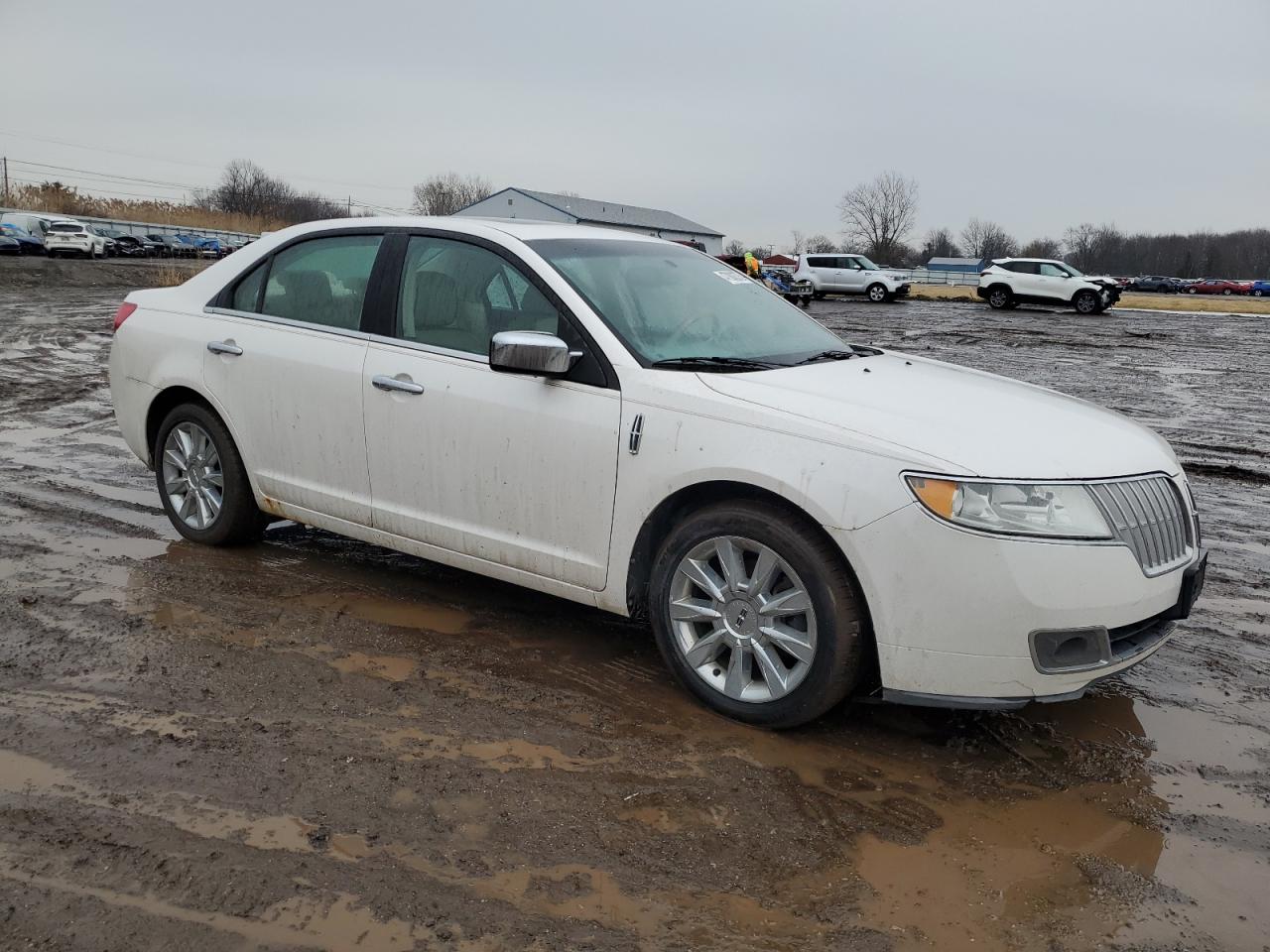 2010 Lincoln MKZ - Image 4