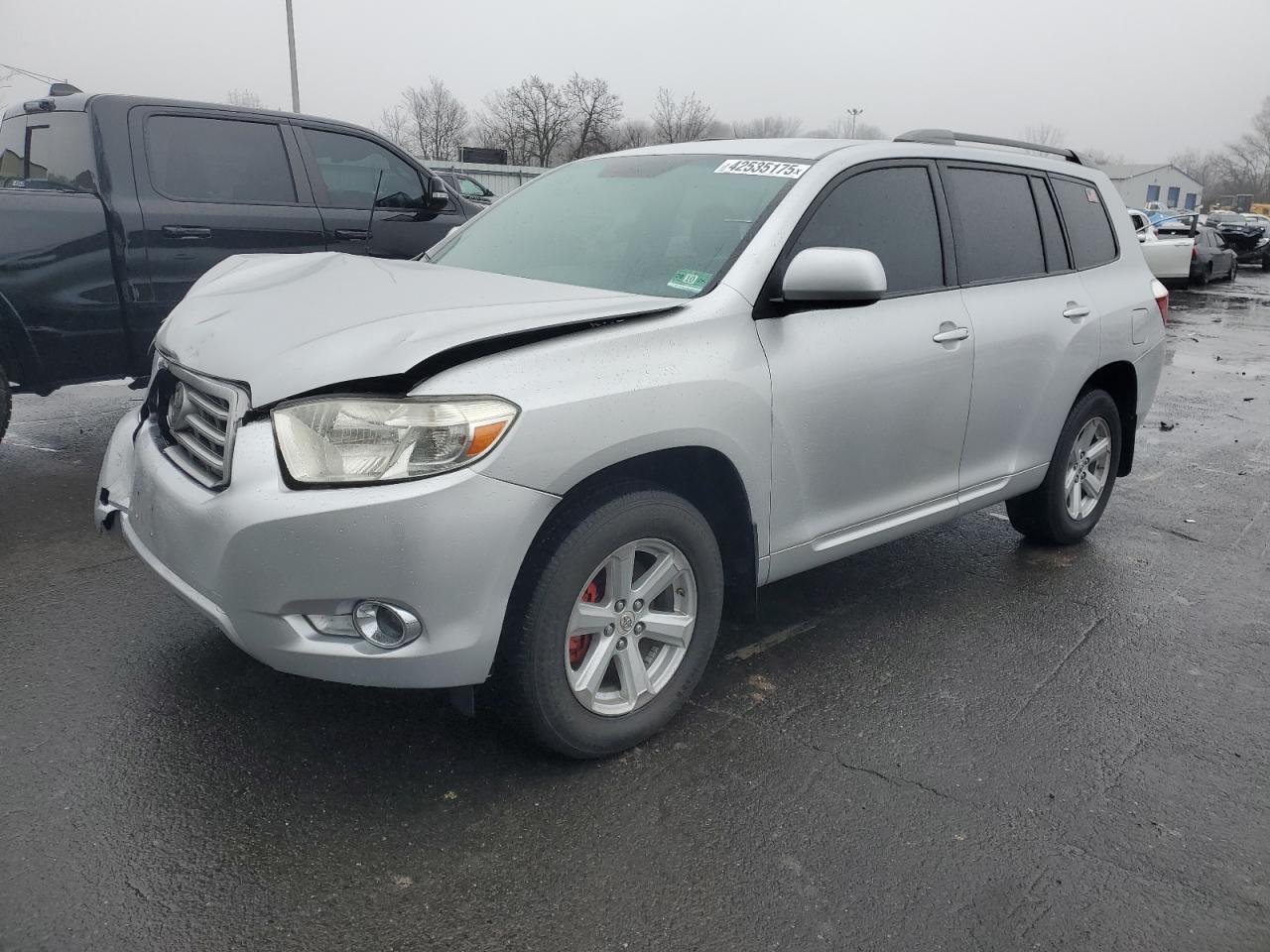 2010 Toyota Highlander - Image 1