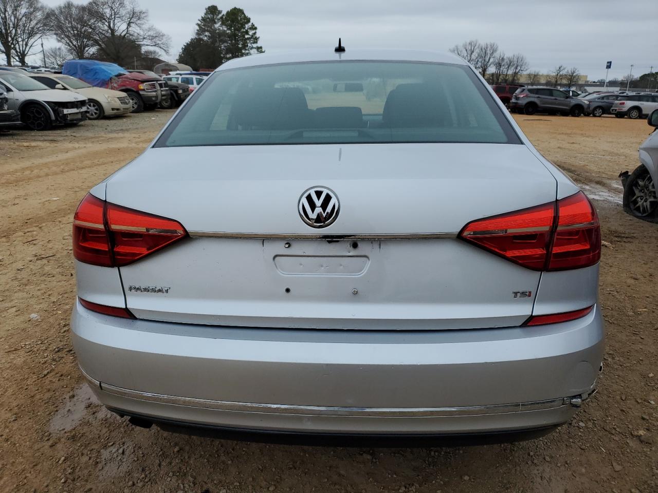 2016 Volkswagen Passat - Image 6